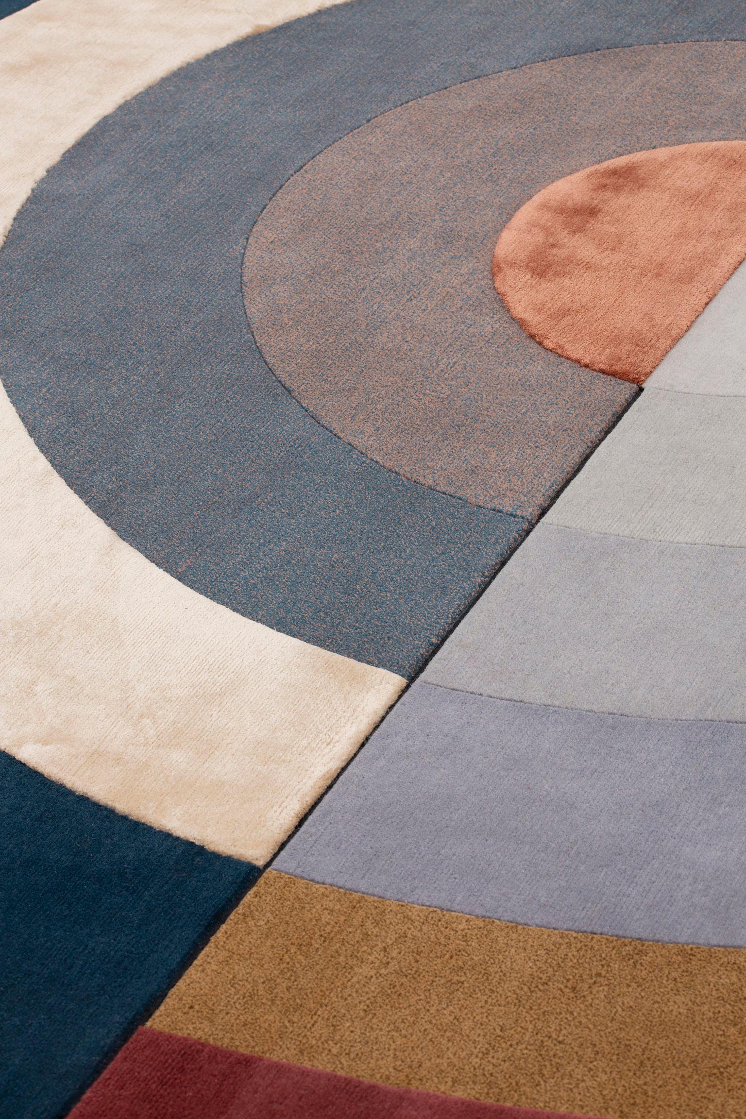 cc-tapis Teppich Bliss in Rundblau von Mae Engelgeer (21. Jahrhundert und zeitgenössisch) im Angebot