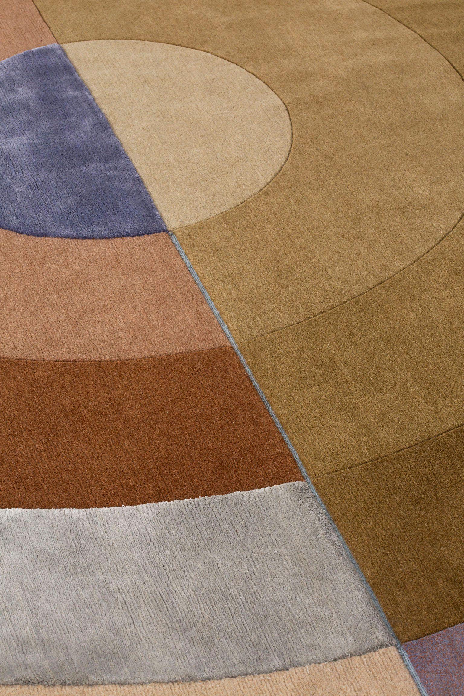 Nepalese cc-tapis Rug Bliss Round in Sand by Mae Engelgeer For Sale