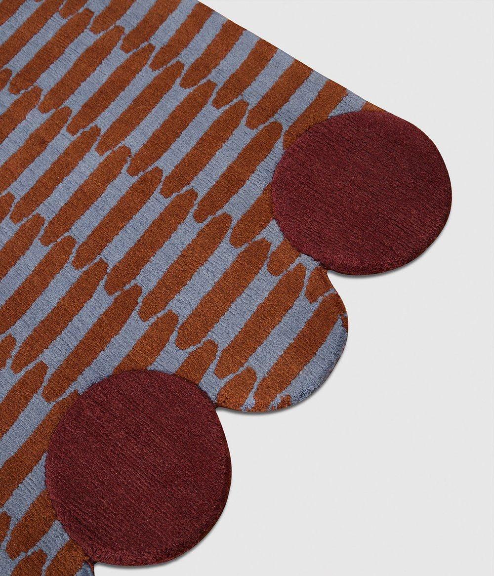 Born in France. Designed in Milan. Produced in Nepal.
cc-tapis is an Italian company which produces contemporary hand-knotted rugs which are created in Nepal by expert Tibetan artisans.
The company was founded by Nelcya Chamszadeh and Fabrizio