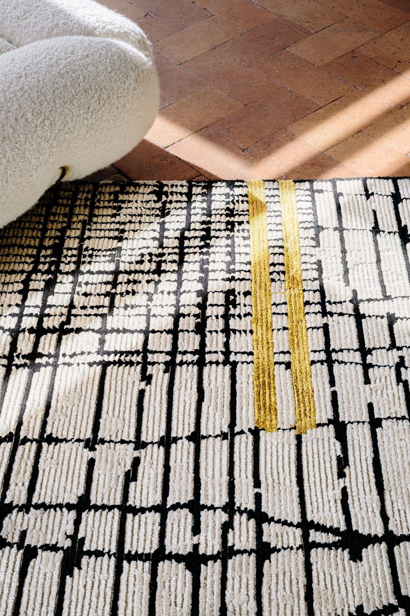 Hand-Knotted cc-tapis Segni Minimi 3 Rug by Giuseppe Di Costanzo For Sale
