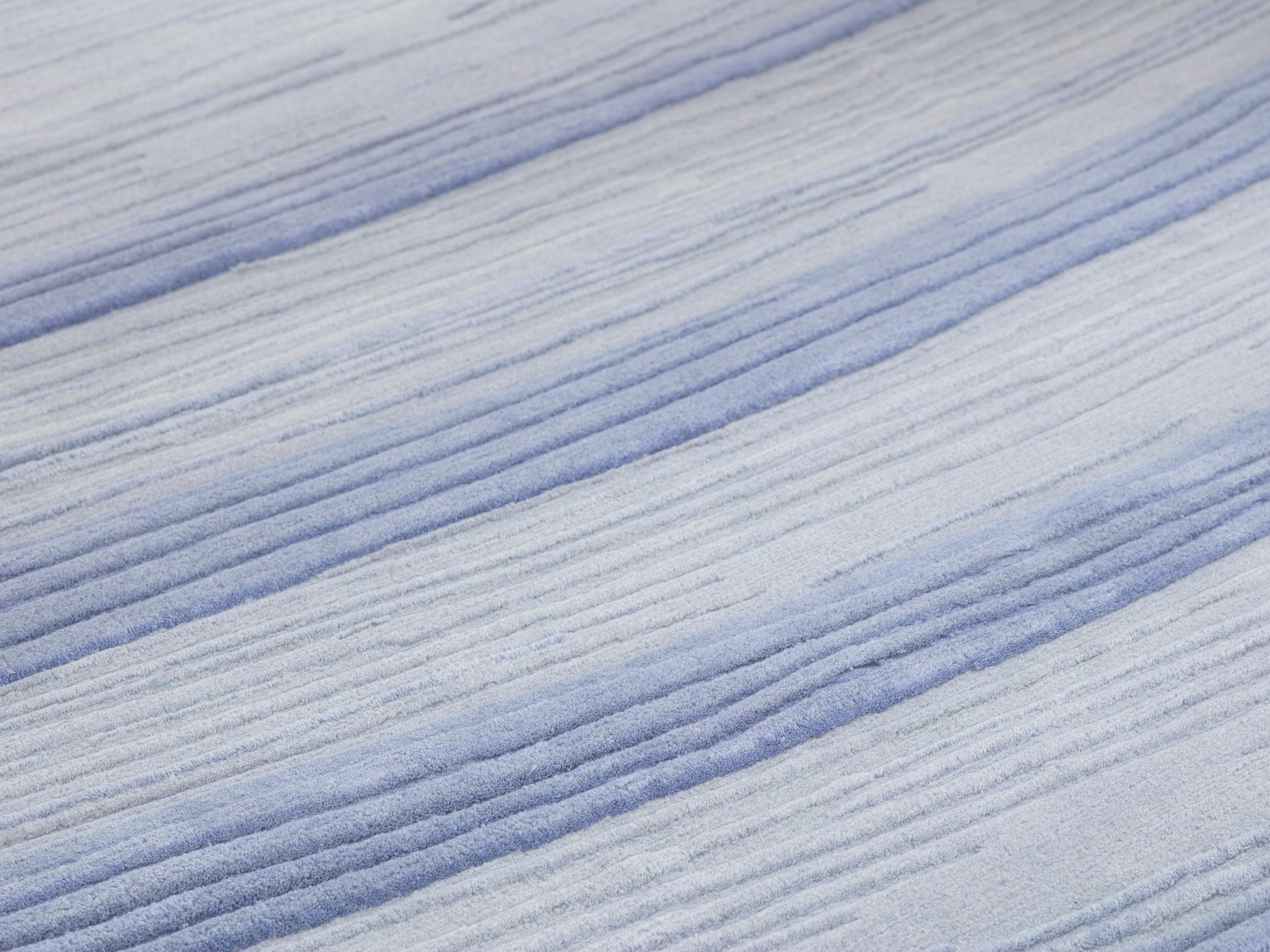 cc-tapis Stroke 1.0, handgefertigter Lilla-Teppich aus Wolle von Sabine Marcelis (Moderne) im Angebot