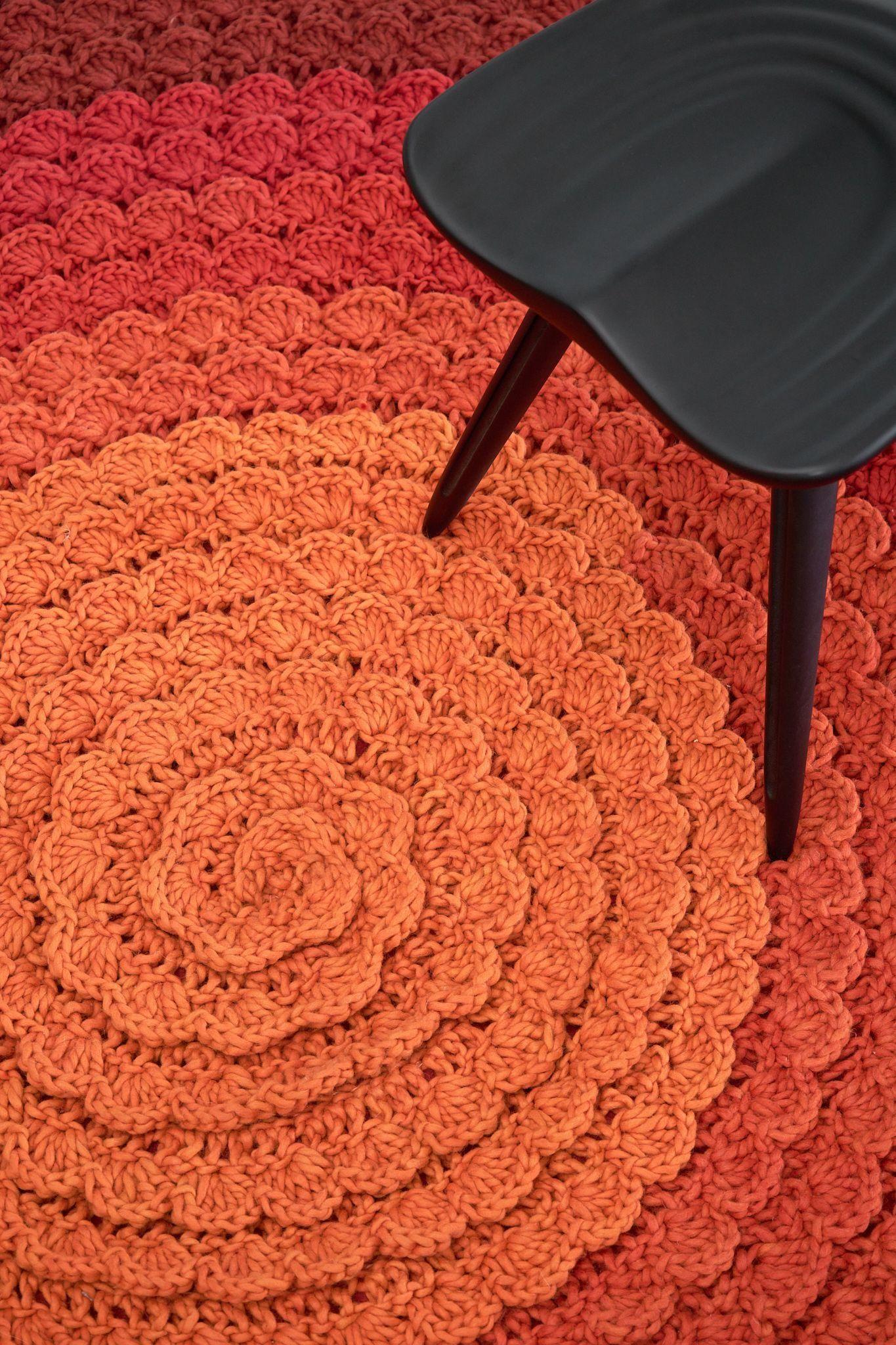 XXI secolo e contemporaneo cc-tapis SWIRL AUTUMN Piccolo tappeto realizzato a mano da Univers Uchronia in vendita