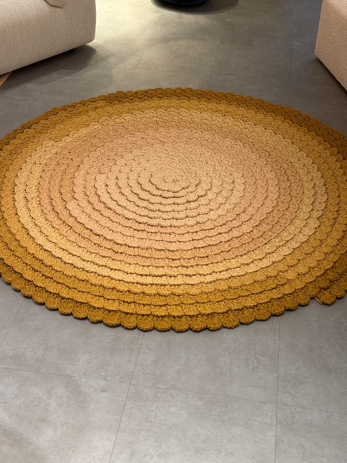 CC-TAPIS Tappeto Swirl Summer tessuto a mano di Univers Uchronia in STOCK In condizioni ottime in vendita a New York, NY