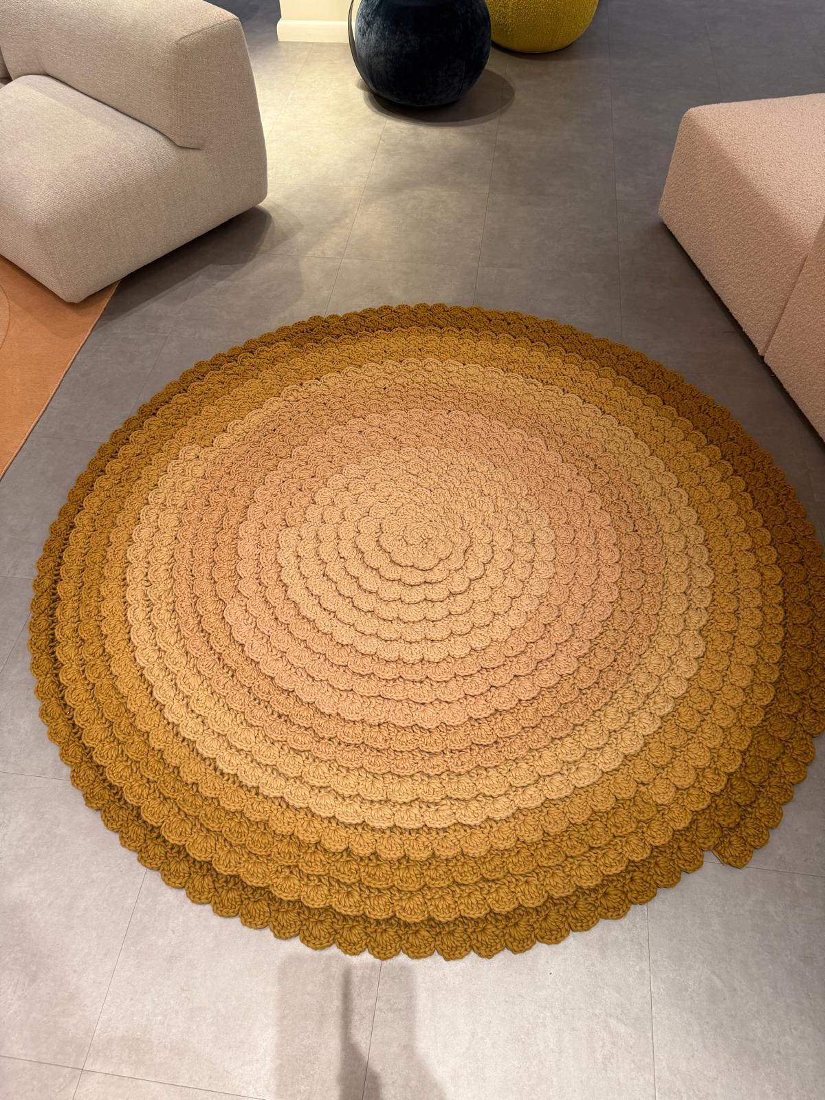 Lana CC-TAPIS Tappeto Swirl Summer tessuto a mano di Univers Uchronia in STOCK in vendita