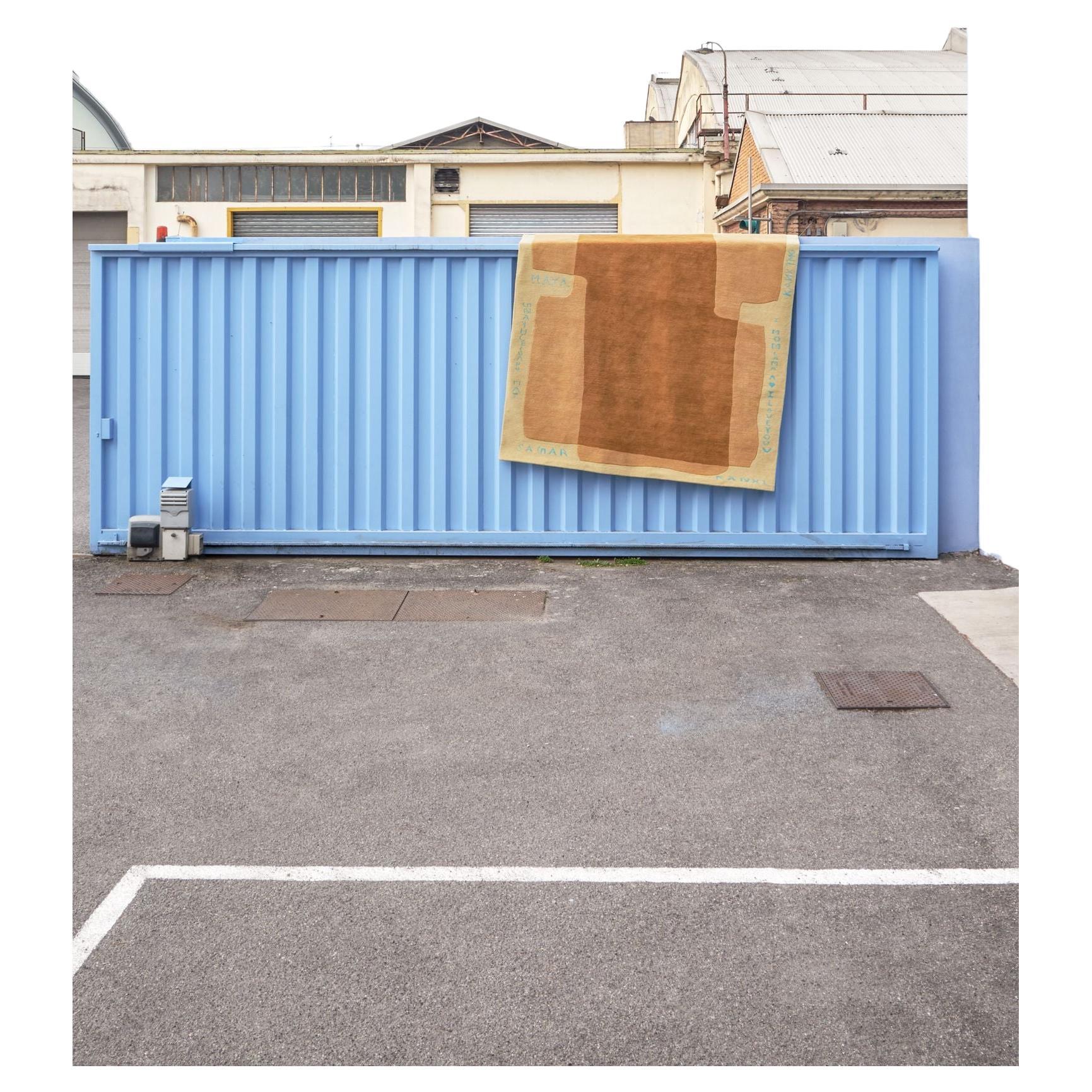 En collaboration avec le studio de design Formafantasma, cc-tapis présente Telegram, une collection de tapis qui va au-delà de la célébration du fait main pour saluer l'individualité des artisans à l'origine de la création des tapis. Depuis ses