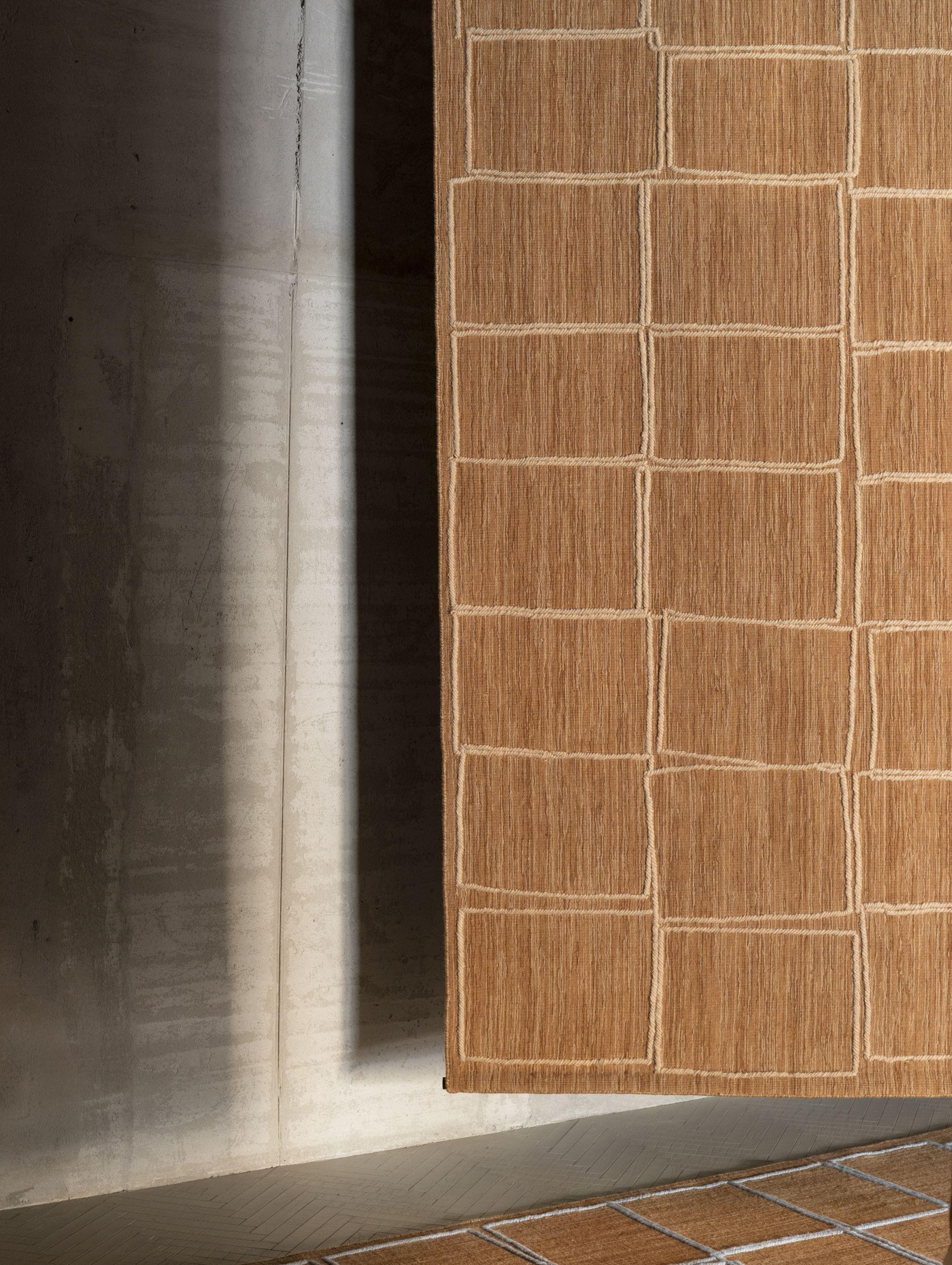 Lana cc-tapis Tappeto Tessera Overlay Large in Moka di Yabu Pushelberg in vendita