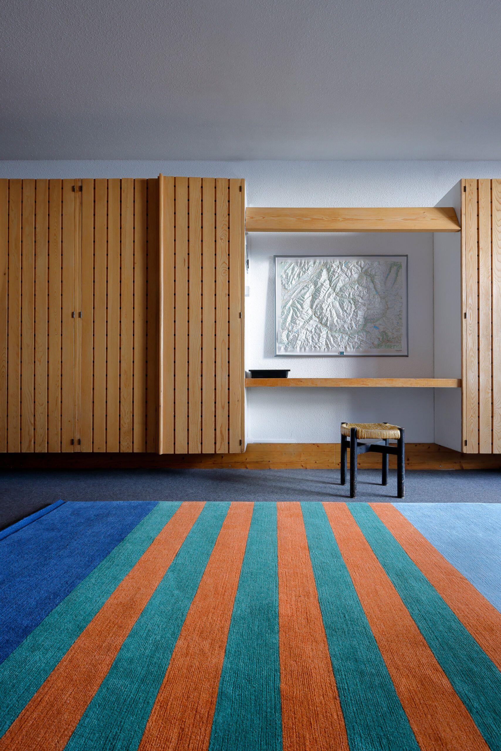 XXI secolo e contemporaneo cc-tapis Vert Apricot Les Arcs Collection di Charlotte Perriand in vendita