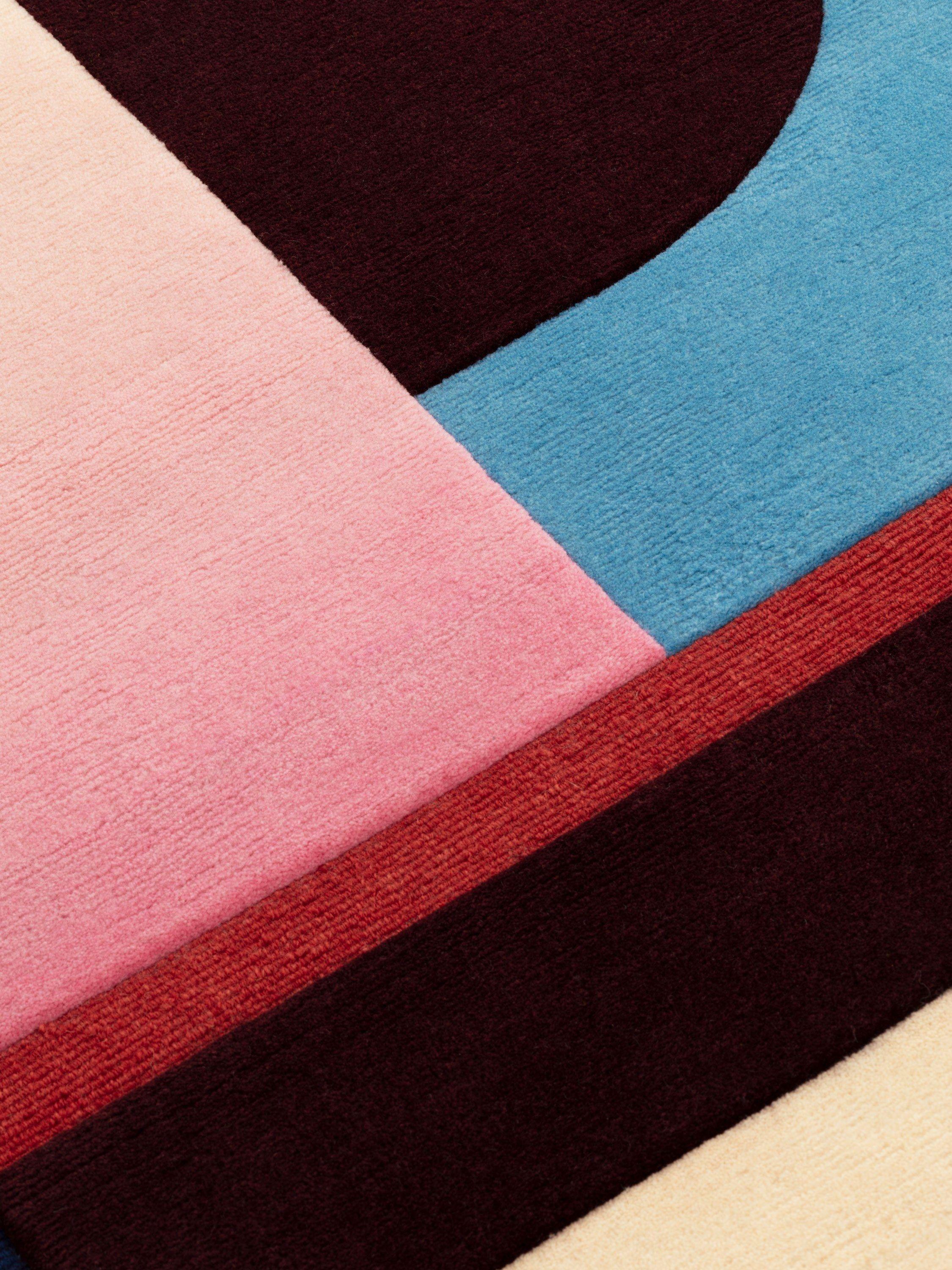 cc-tapis WHAT DO WE ALL WANT? handgefertigter Teppich von India Mahdavi (Nepalesisch) im Angebot