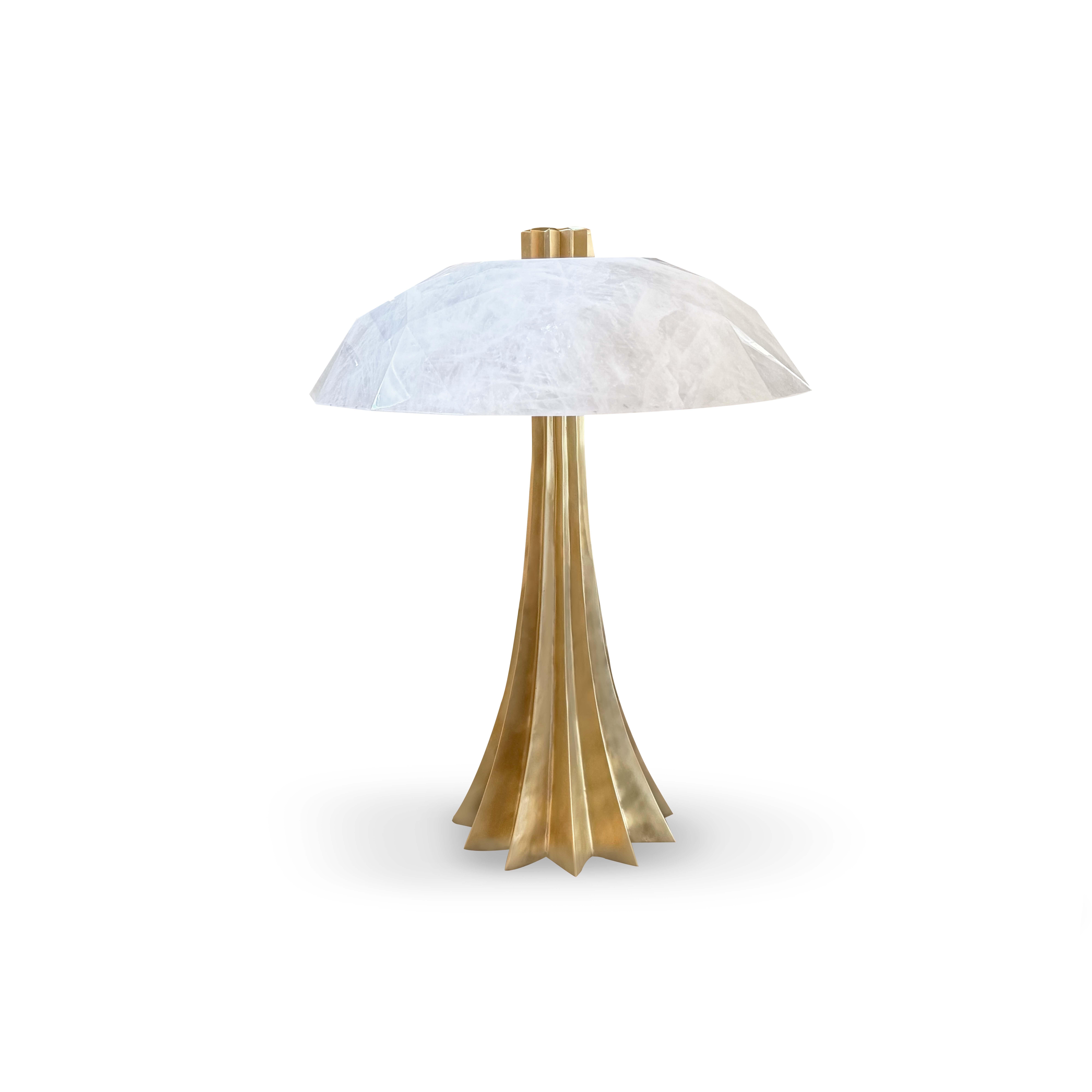 Lampada in cristallo di rocca CCB22 di Phoenix In condizioni Nuovo in vendita a New York, NY