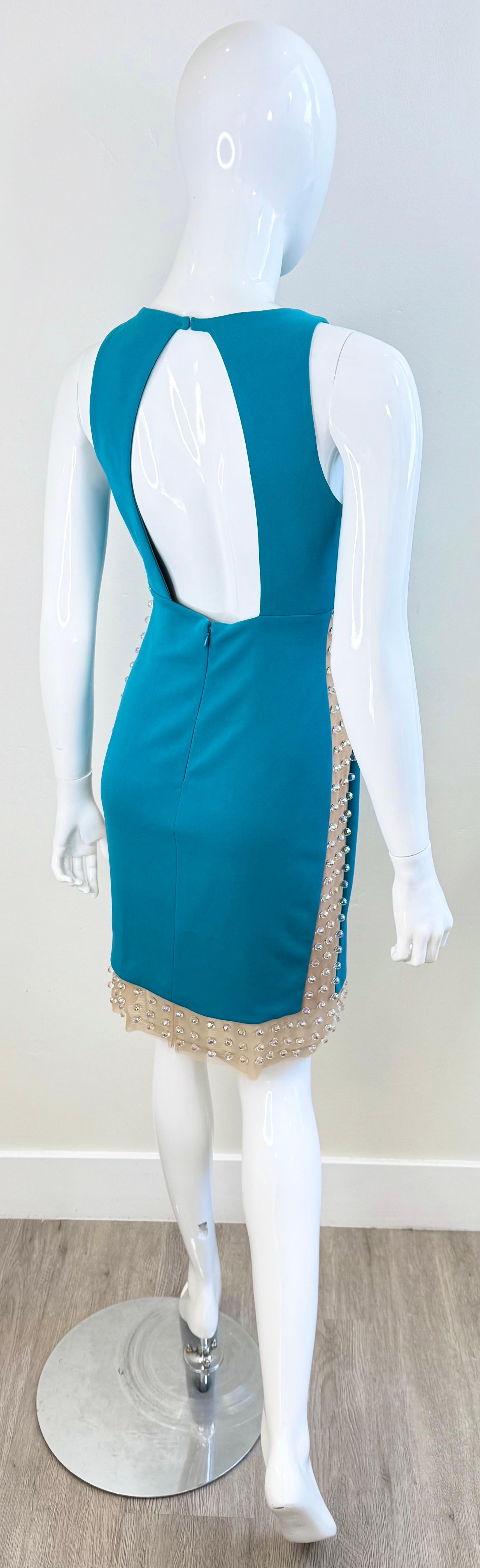Greene & Greene Couture SS2012 Turquoise Crystal Embellished Cutout Cocktail Dress 6 en vente 2