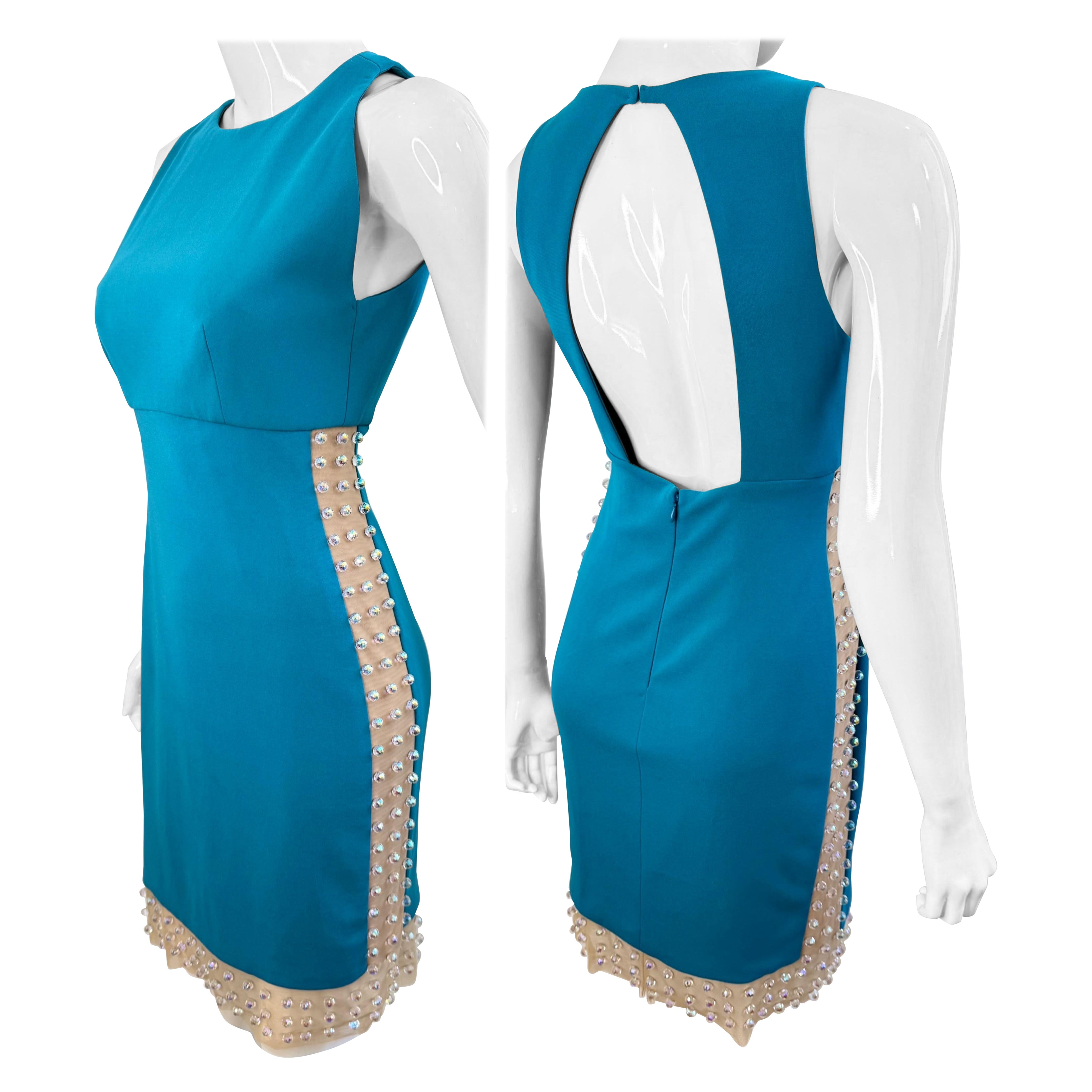 Greene 
Greene Couture SS2012 Turquoise Crystal Embellished Cutout Cocktail Dress 6 en vente