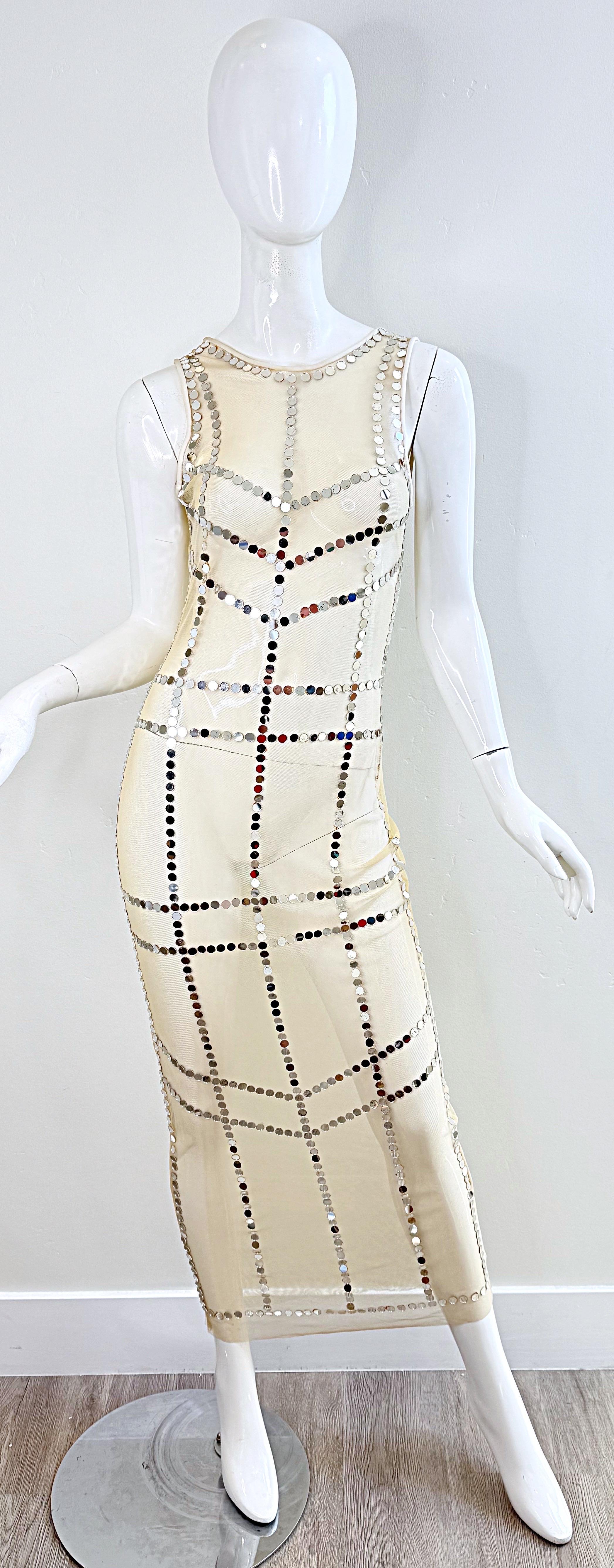 Beige CD GREENE Début des années 2000 Robe de corps en maille transparente nue, ornée d'un disque miroir Y2K en vente