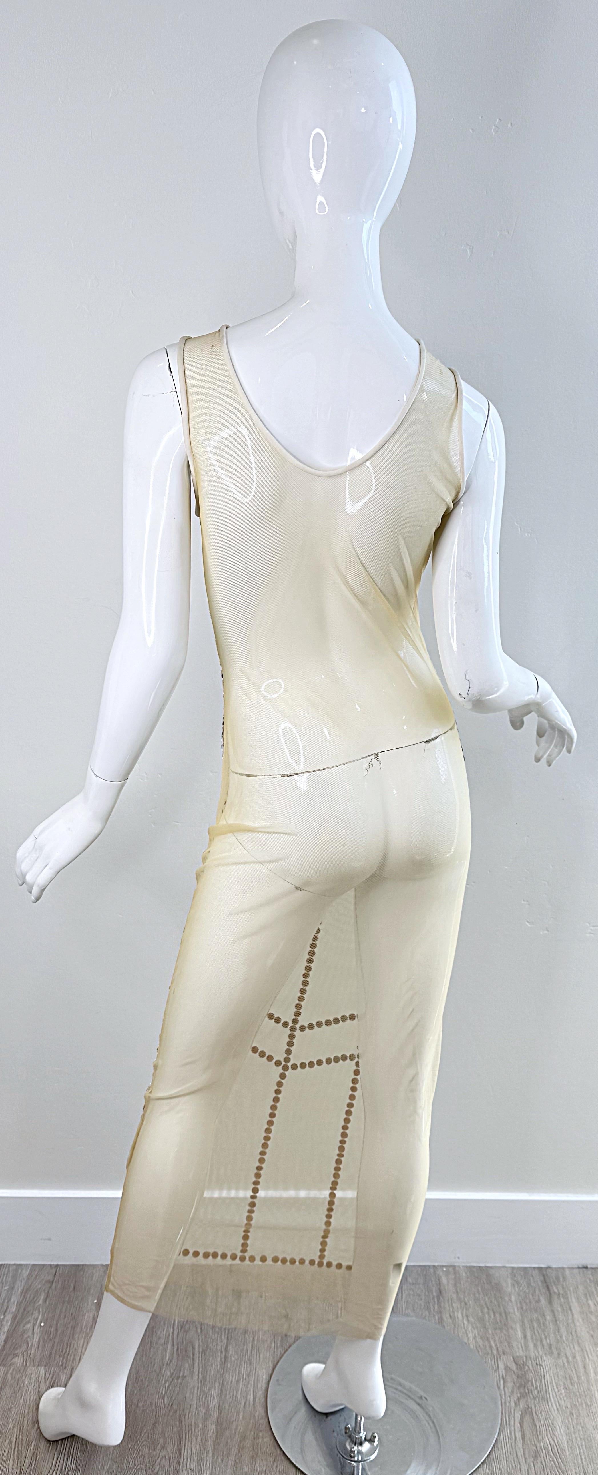 CD GREENE Début des années 2000 Robe de corps en maille transparente nue, ornée d'un disque miroir Y2K en vente 4