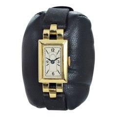 C.D. Peacock Art Deco Style 18 Karat French Hallmarked Wristwatch from 1953