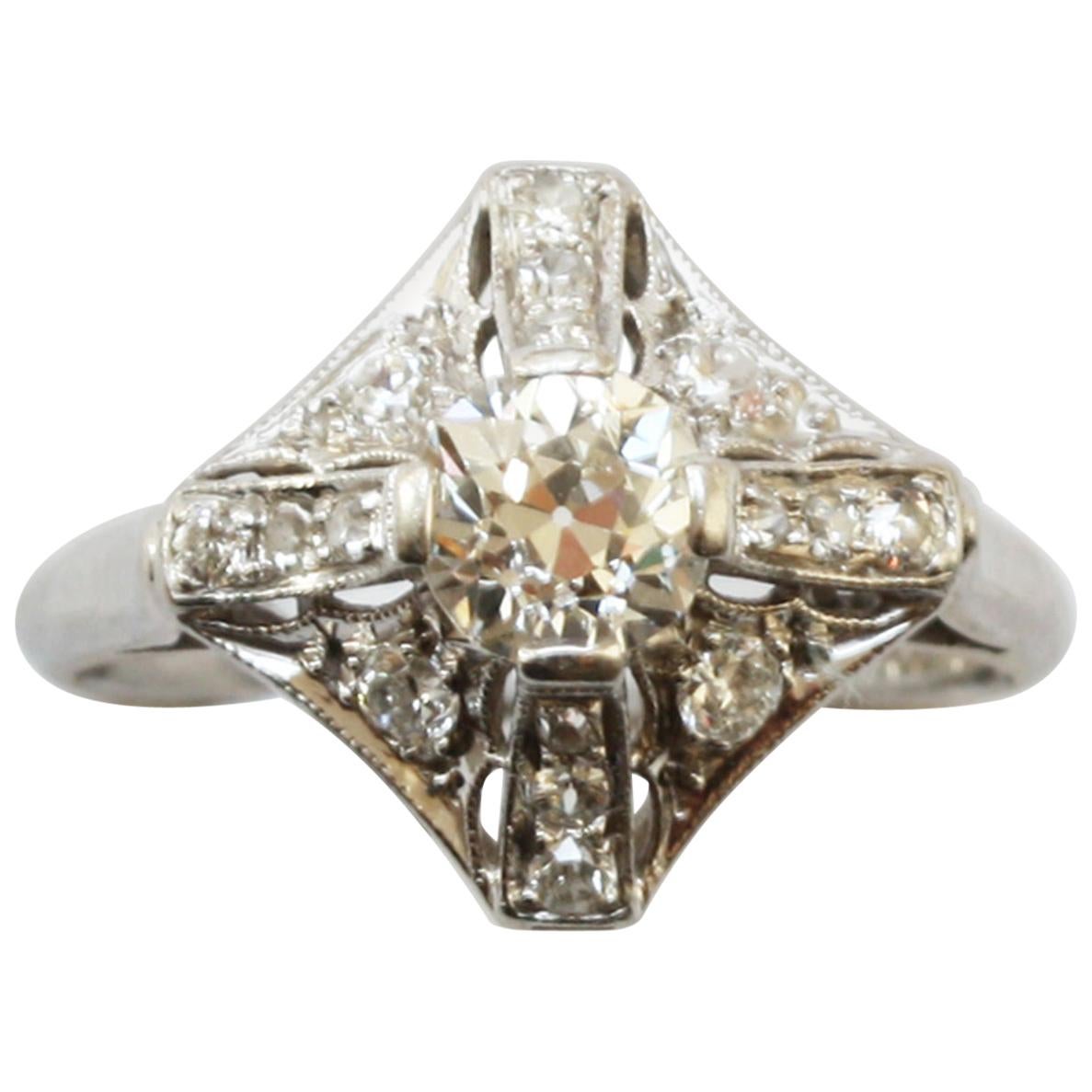 D.D. Diamant-Art-déco-Ring mit Pfauen im Angebot