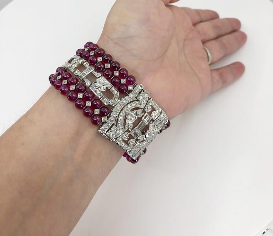 CD Peacock Art Deco Diamond Articulated Bracelet In Good Condition In New York, NY