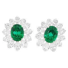 CDC-zertifizierte 13,18 Karat sambischer Smaragd und Diamant-Ohrstecker