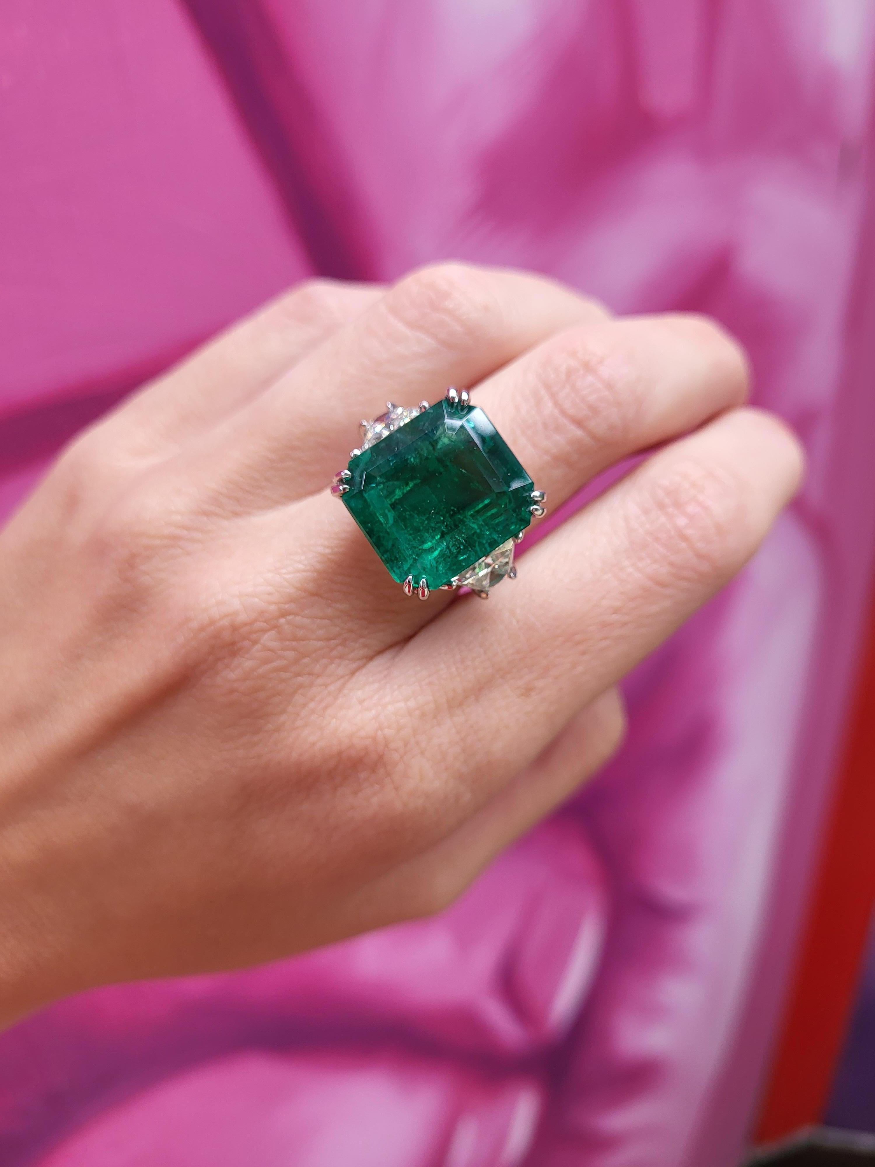 CDC Certified 15.71 Carat Natural Zambian Emerald & Trapezoid Diamond Ring 7