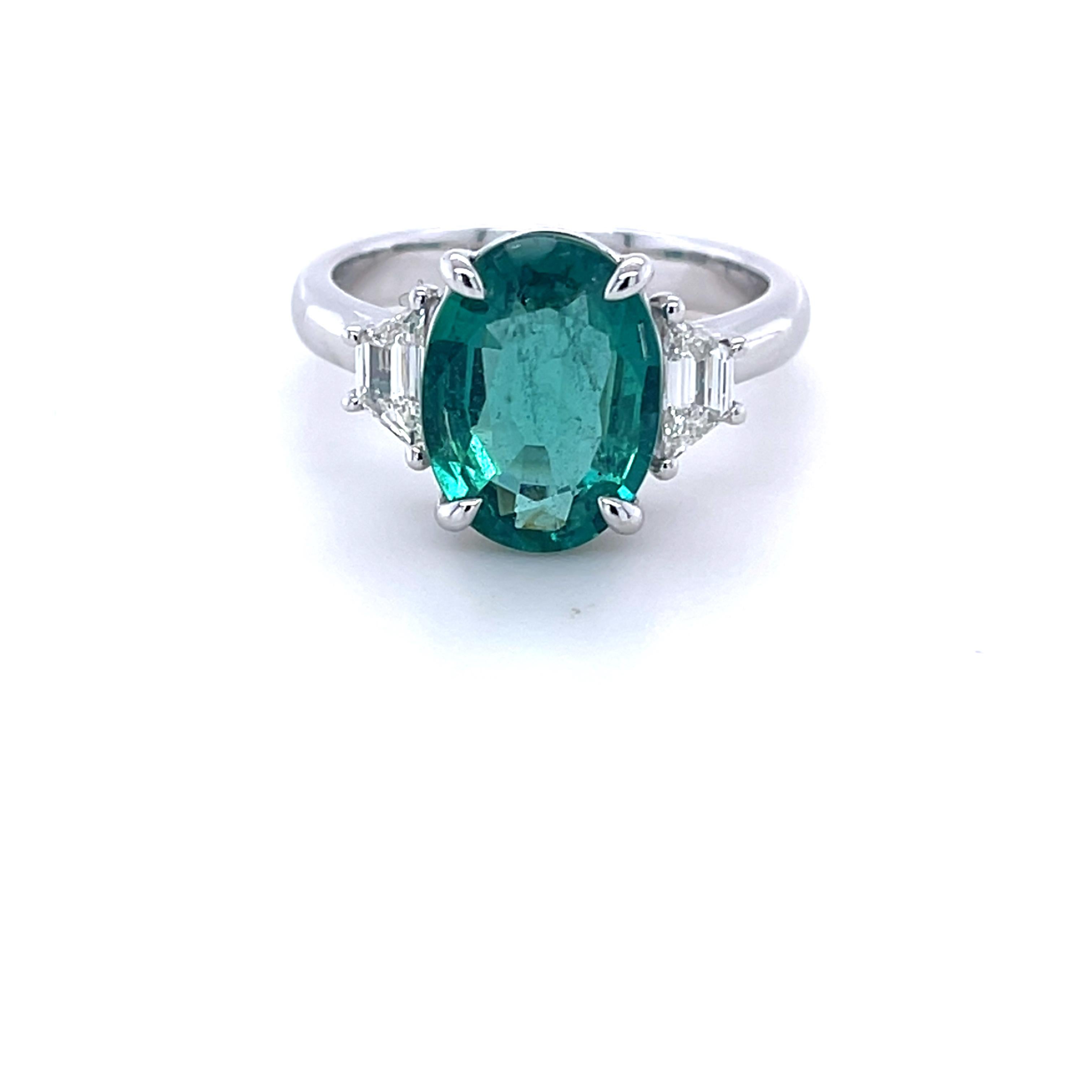 Oval Cut CDC Certified 3.05 Carat Zambian Emerald & Diamond Ring in Platinum For Sale