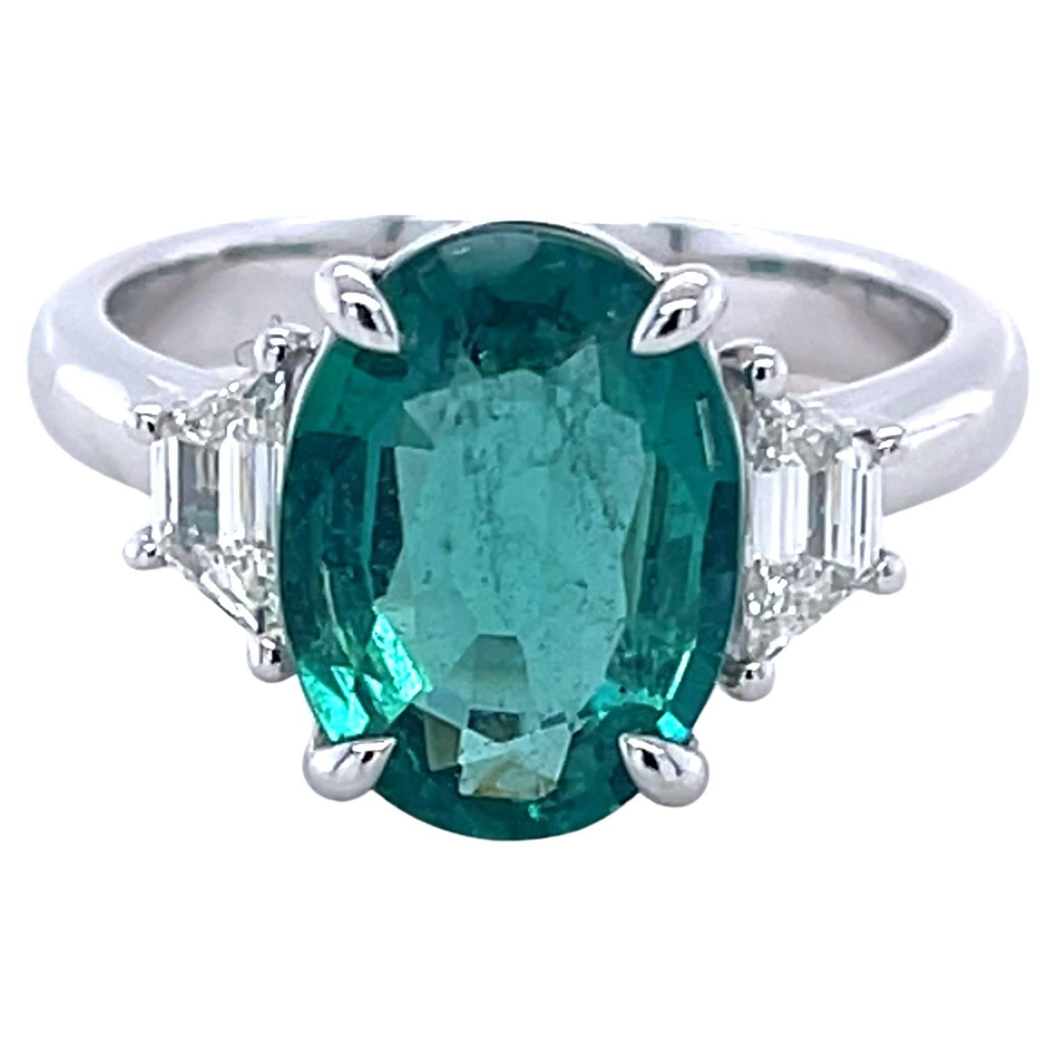 CDC Certified 3.05 Carat Zambian Emerald & Diamond Ring in Platinum For Sale