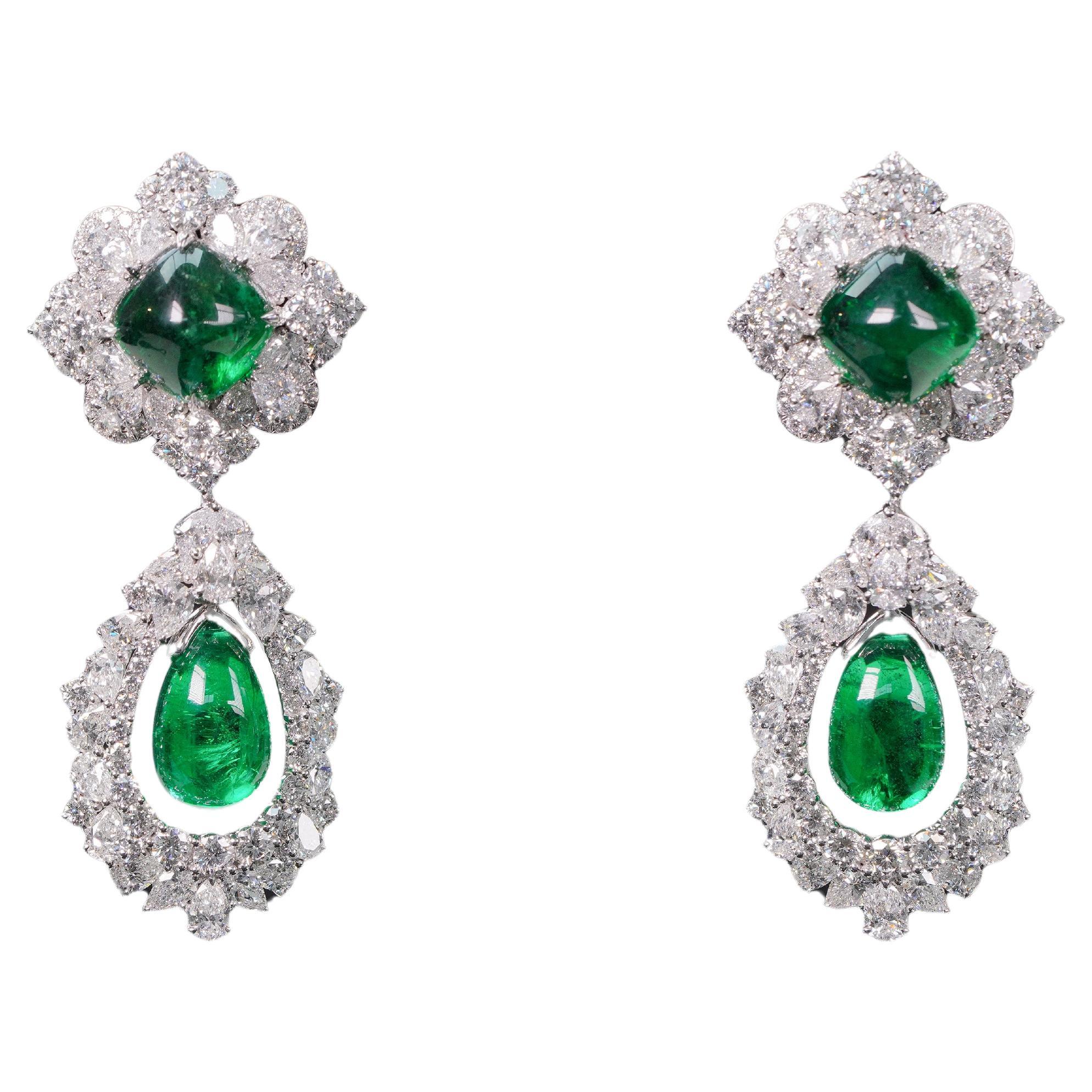 Pendientes de gota de esmeralda zambiana de 30,70 quilates con certificado CDC en venta