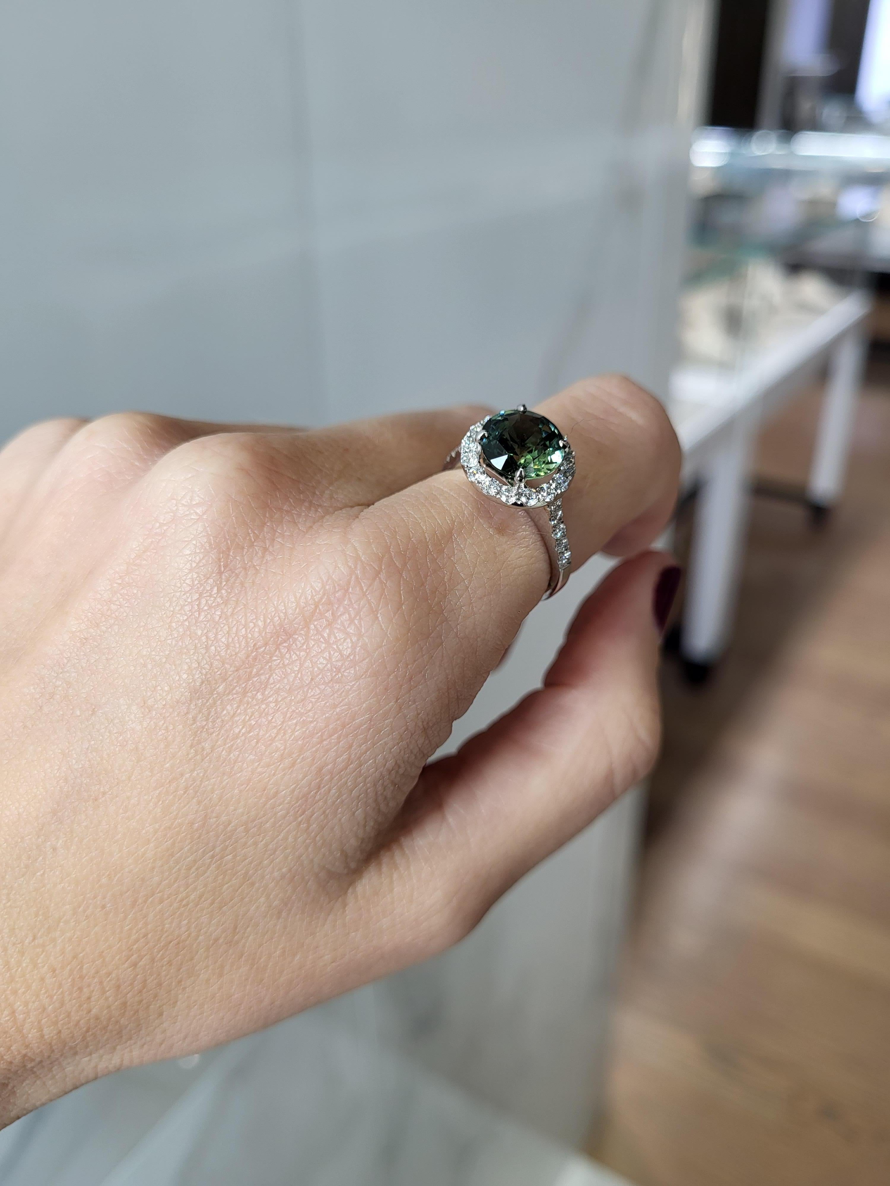 CDC Certified 3.38 Carat Round Natural Green Sapphire & Diamond Halo Ring For Sale 6