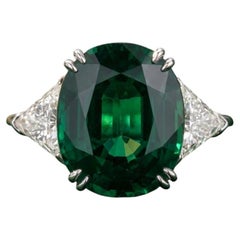CDC Certified 4.85 Carat Colombian Vivid Green Emerald Ring