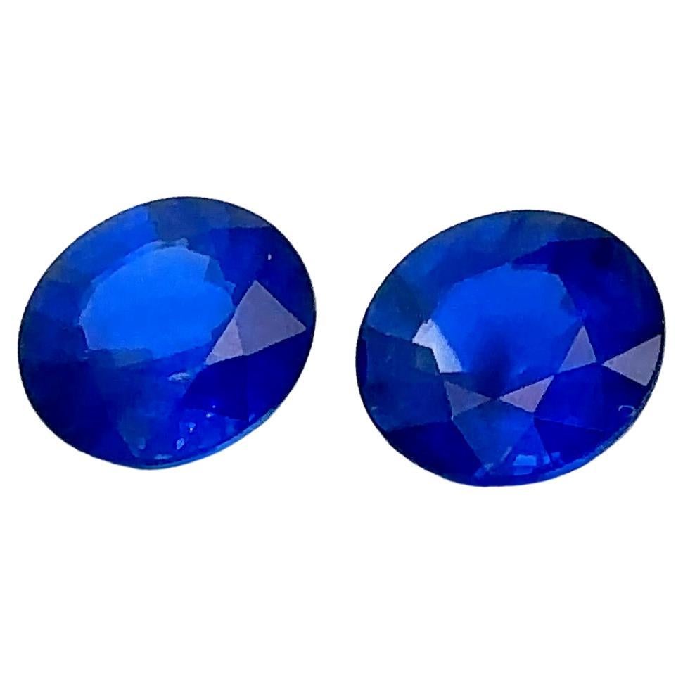 Saphir bleu rond certifié CDC de 6,36 carats (  Paire) en vente