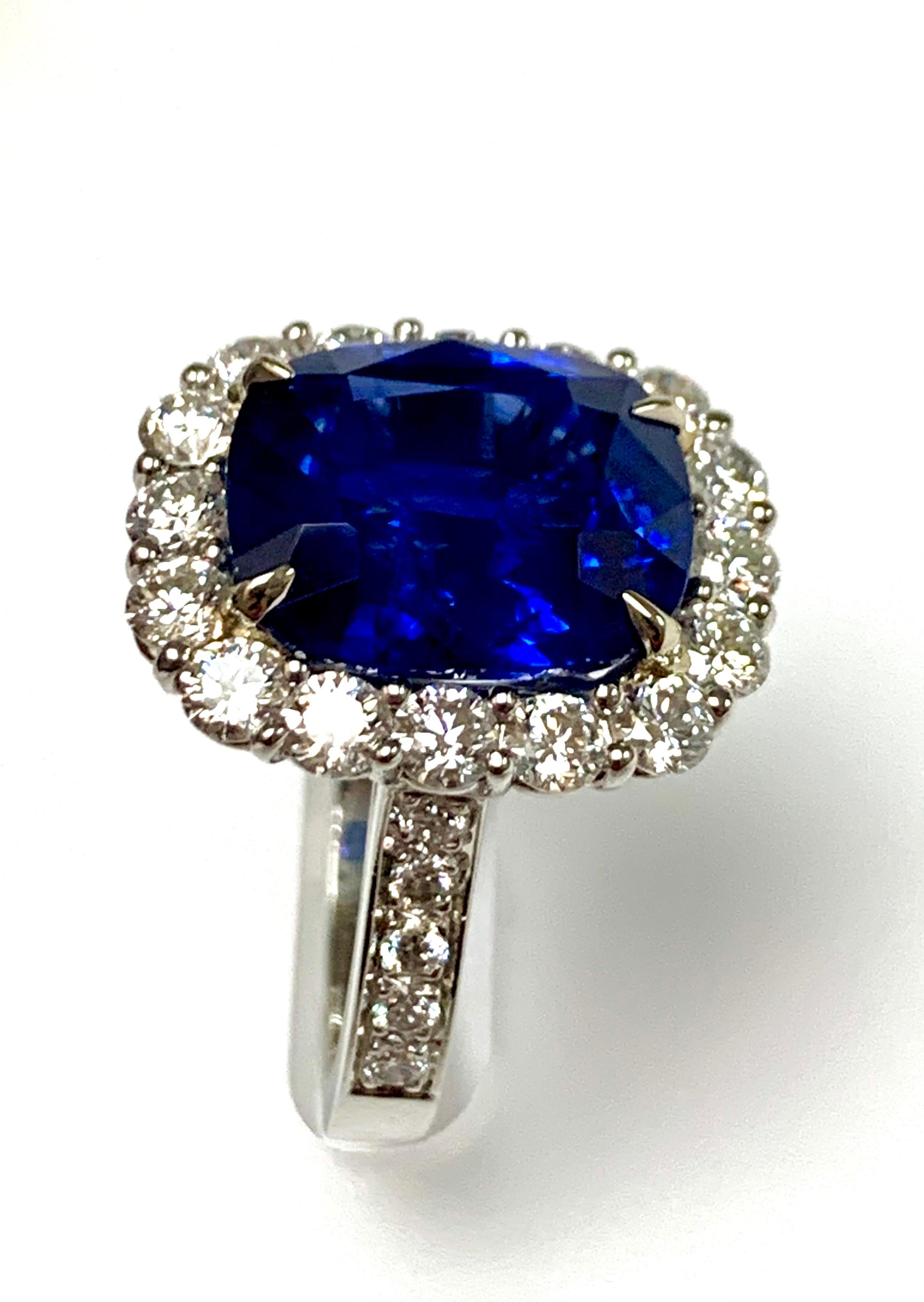 Modern CDC Certified 7.59 Carat Cushion Shape Blue Sapphire Diamond Cocktail Ring For Sale