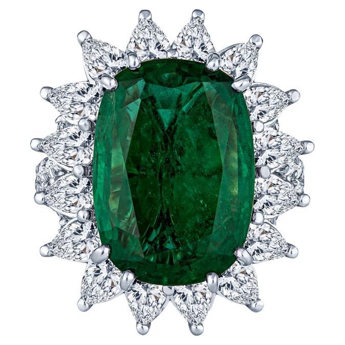 CDC Certified 9.11 Carat Cushion Cut Zambian Emerald Cocktail Ring, 18k Gold For Sale