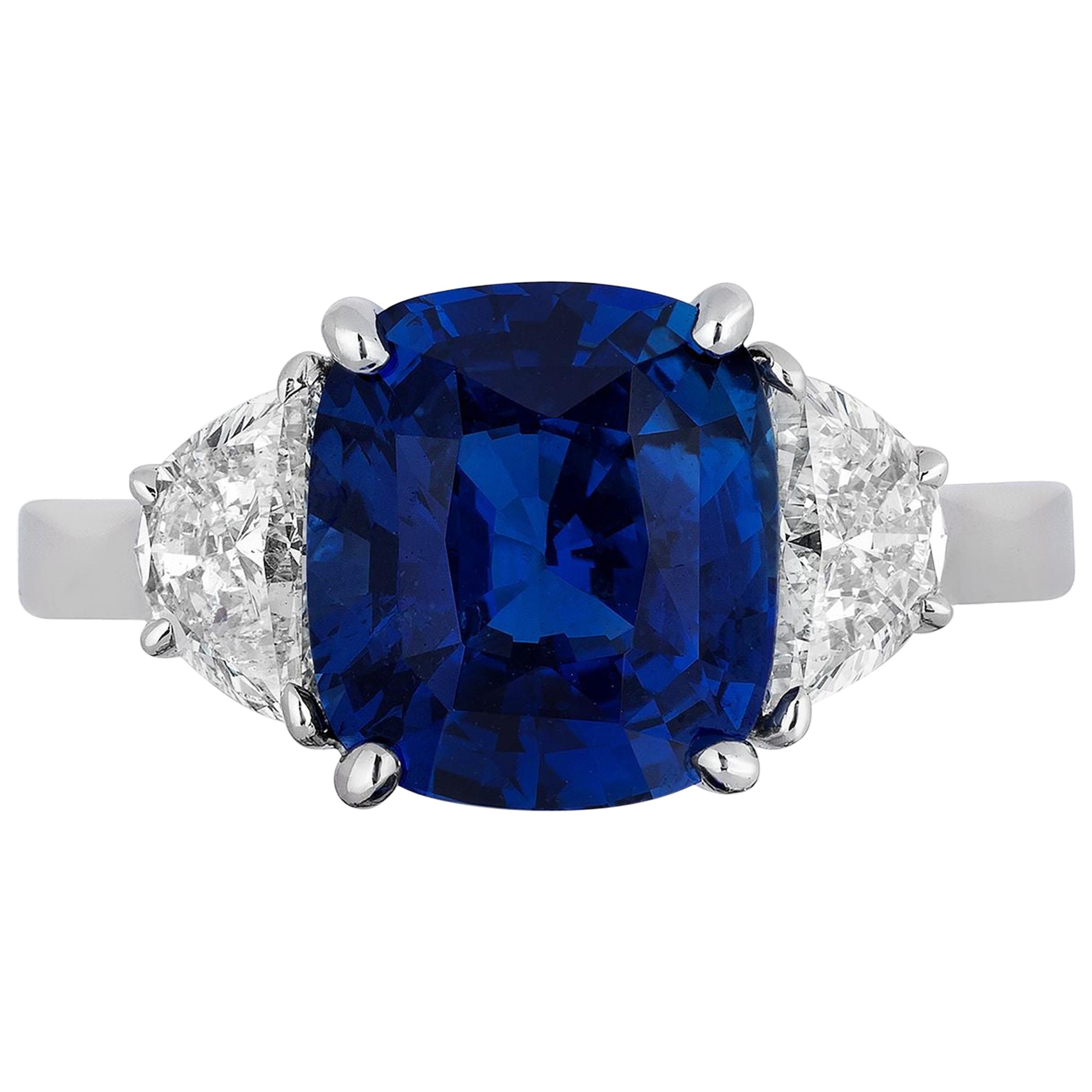 4.01 Carat Emerald Cut Blue Sapphire and Diamond Ring For Sale at 1stDibs