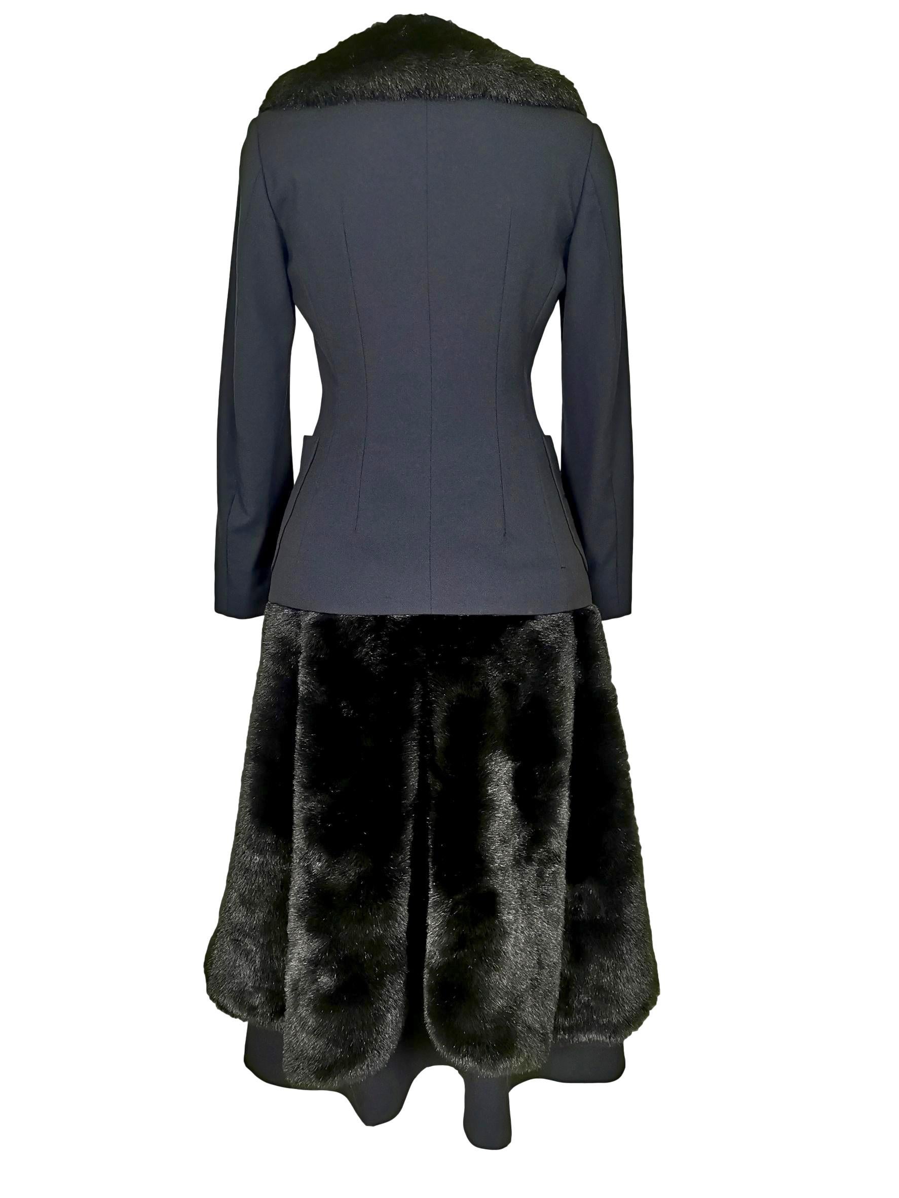 Comme des Garcons Junya Watanabe
AD 1997
50s Inspired Skirt Suit
Detachable Faux Fur Collar
Size M