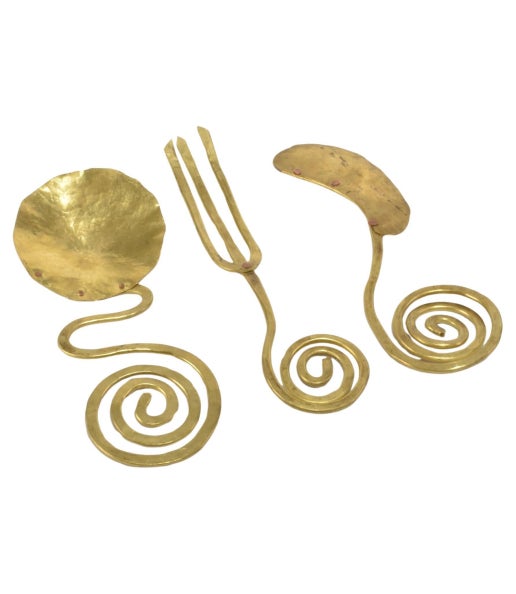 DINING & ENTERTAINING