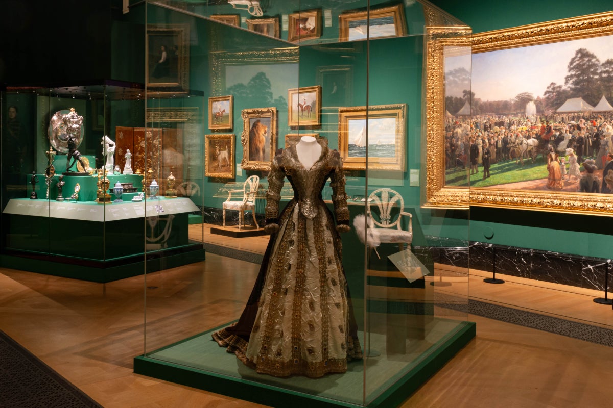 Buckingham Palace Displays the Royal Riches of the Edwardians