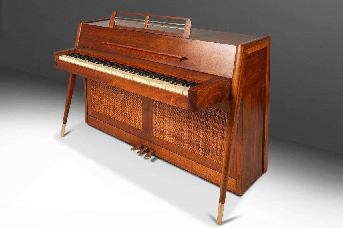 You Don’t Need to Play the Piano to Fall in Love with This Scandi-Style Baldwin
