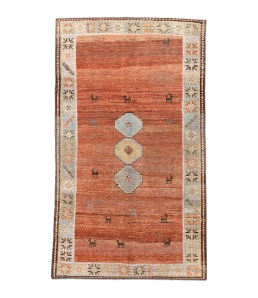 RUGS & CARPETS