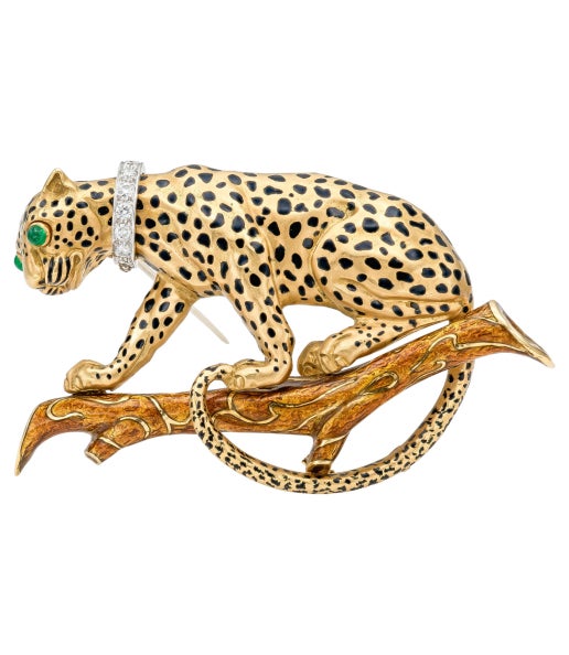 BROOCHES