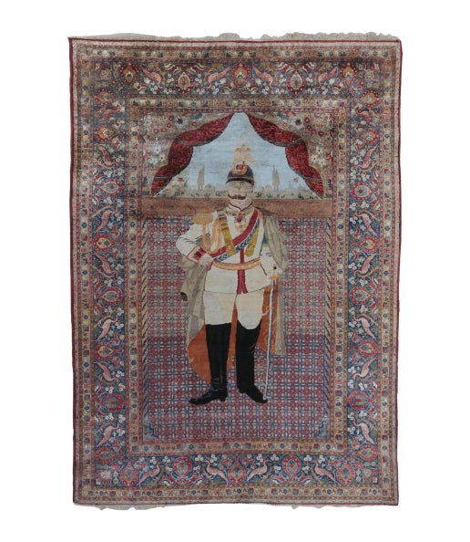 RUGS & CARPETS
