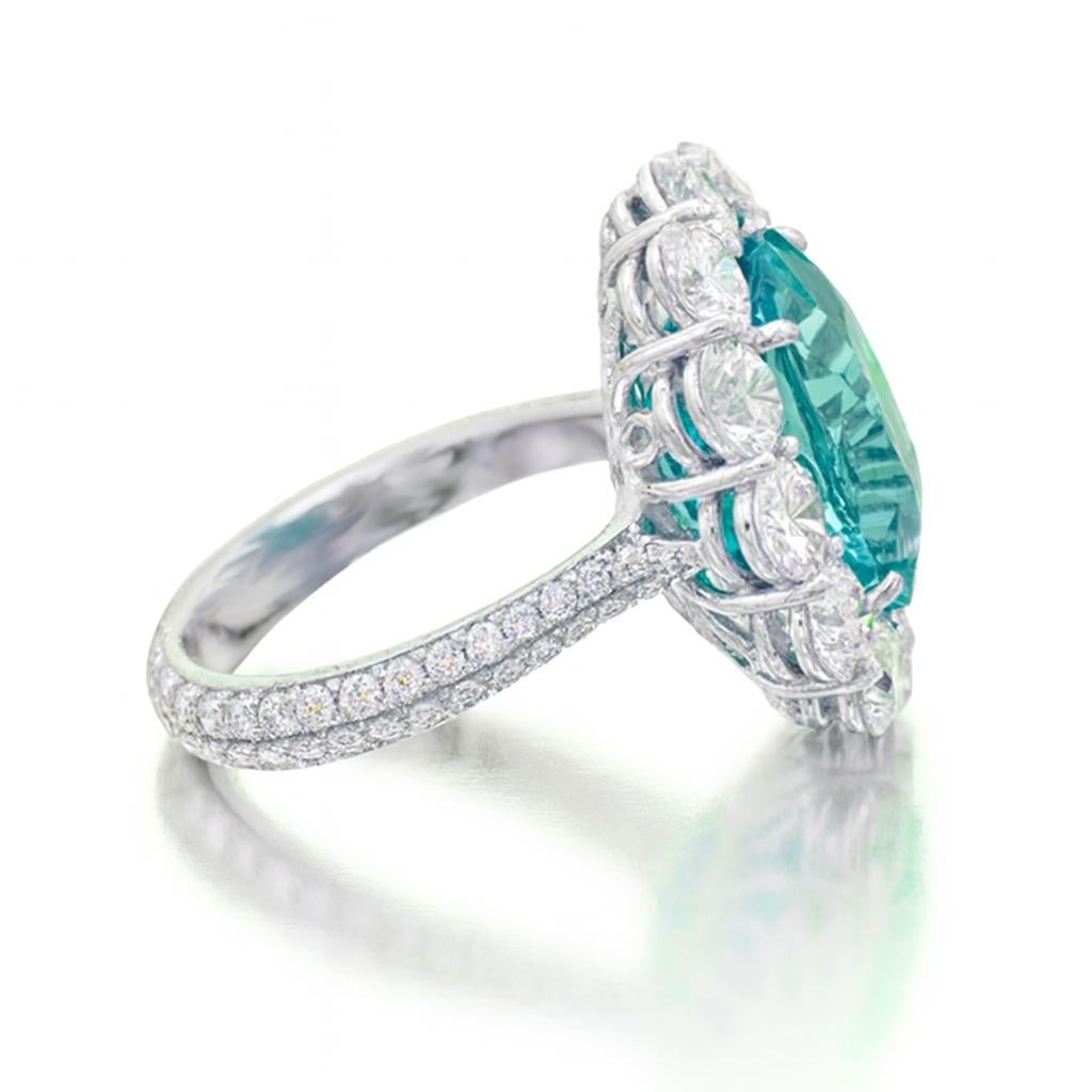 Taille ovale Bague Dunaigre avec tourmaline Paraiba de 7 carats et diamants en vente