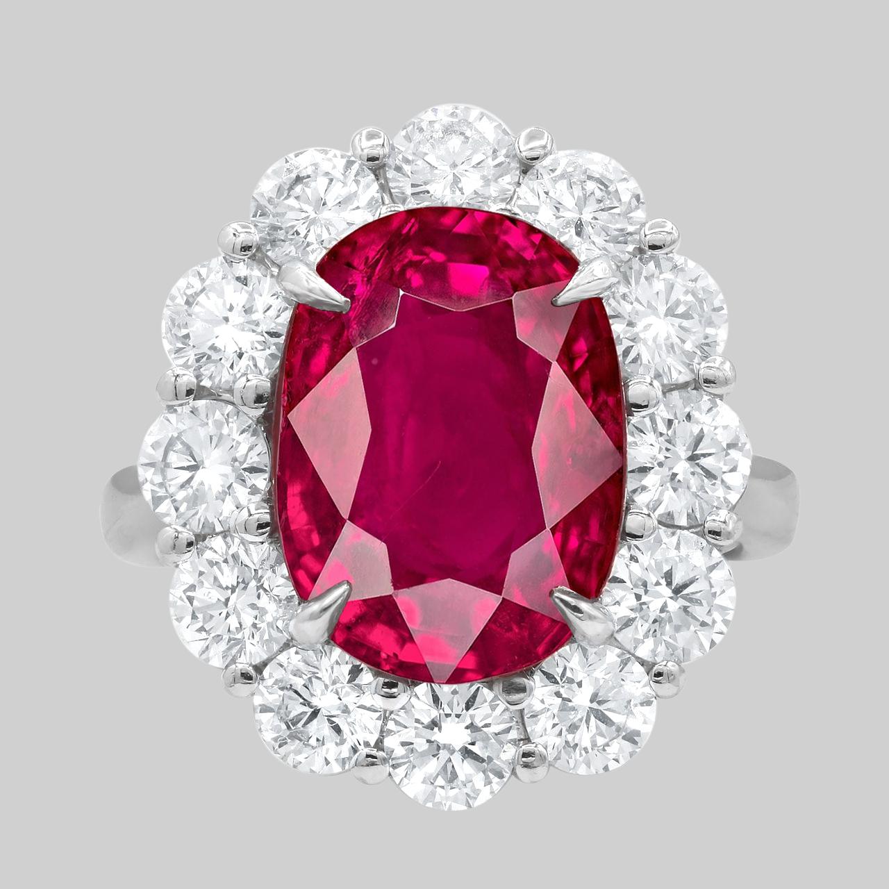 C.Dunaigre Anillo de Platino de Cóctel con Diamante Rubí Ovalado de 7,59 Quilates en Nuevo estado para la venta en Chicago, IL