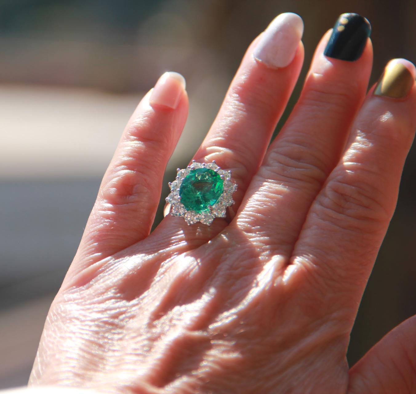 C.Dunaigre Certified 5.81 Carat Brazilian Green Emerald Diamonds Engagement Ring For Sale 7