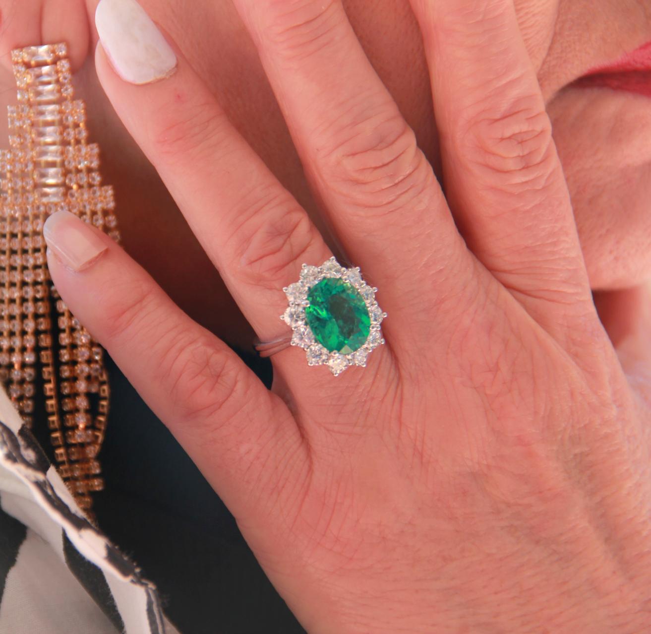 C.Dunaigre Certified 5.81 Carat Brazilian Green Emerald Diamonds Engagement Ring For Sale 8