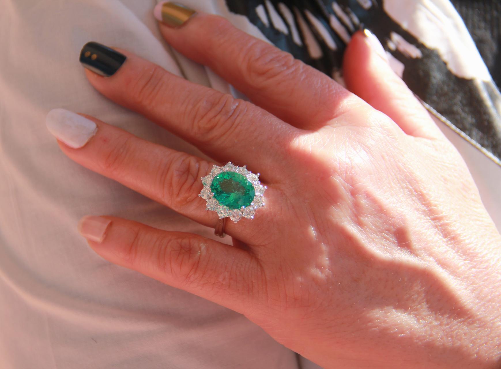 C.Dunaigre Certified 5.81 Carat Brazilian Green Emerald Diamonds Engagement Ring For Sale 10