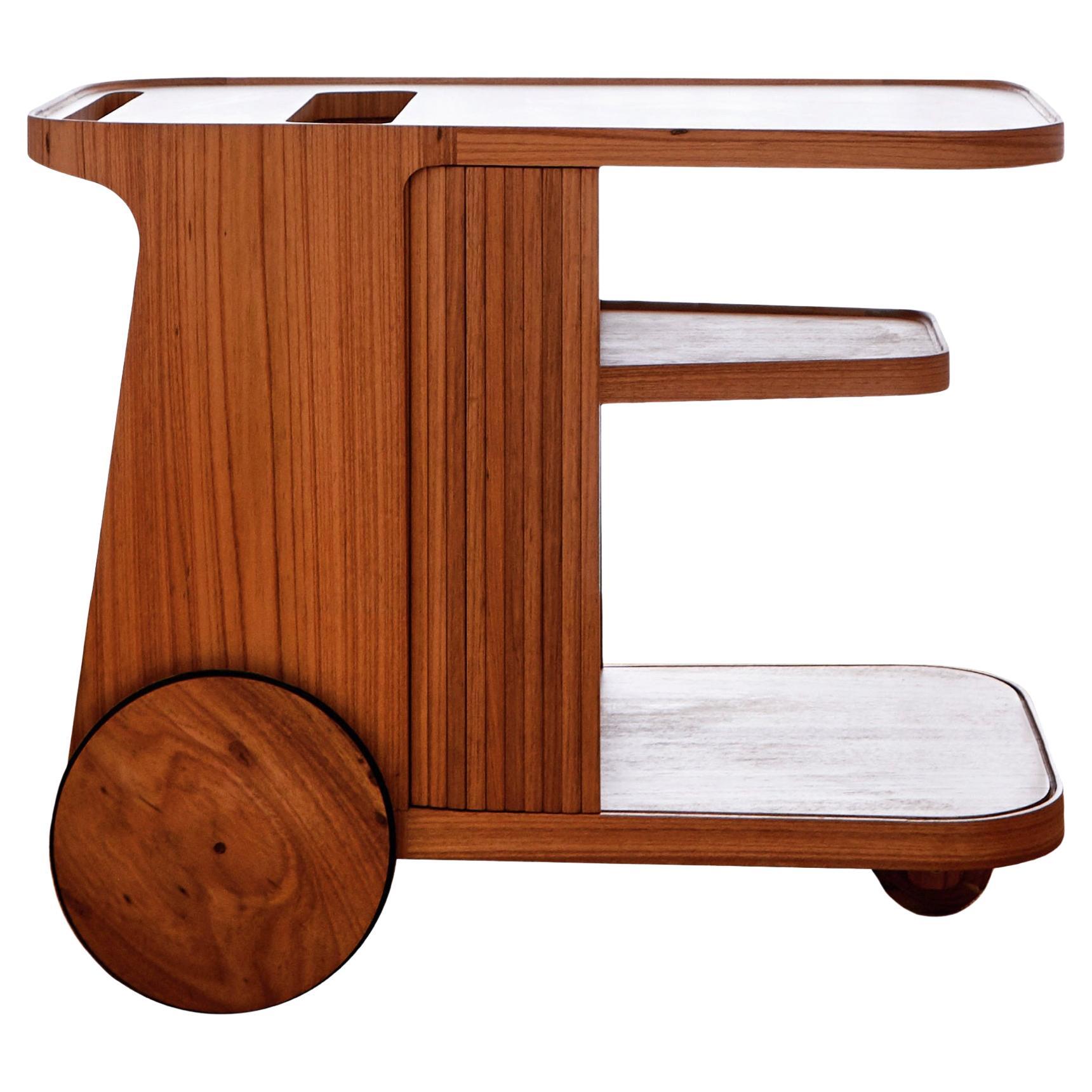 Handcrafted Elegance with a Playful Twist

The CE Bar, designed by Gisela Simas, is a striking fusion of Brazilian warmth and British refinement. A reflection of the designer’s multicultural background—born in Brazil and shaped by a decade in