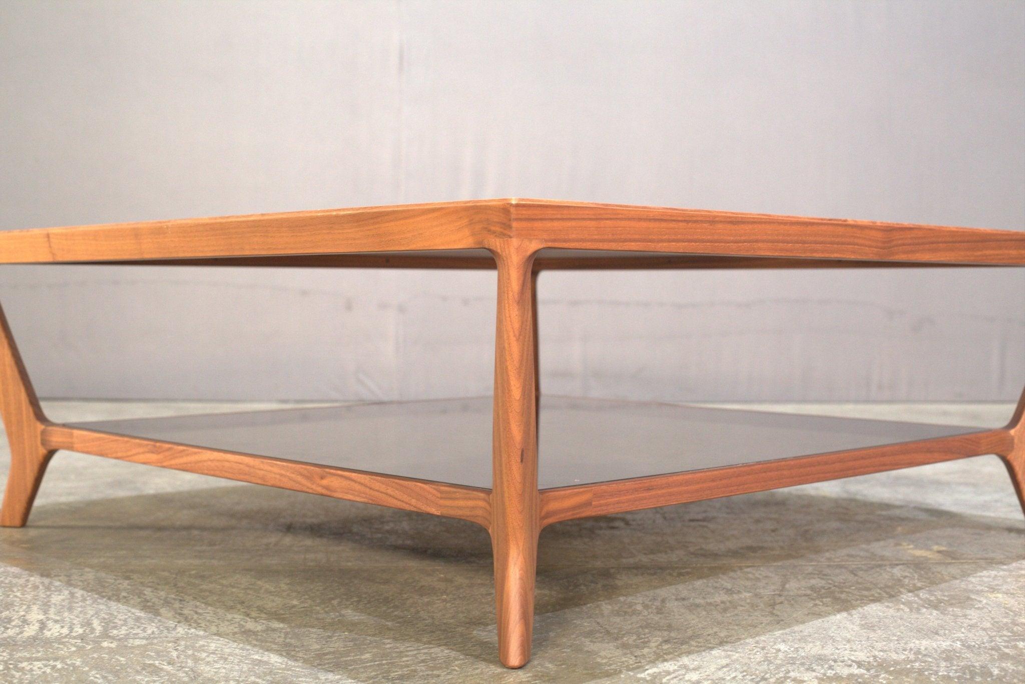 italien Ceccotti Coffee Table by Giorgetti en vente