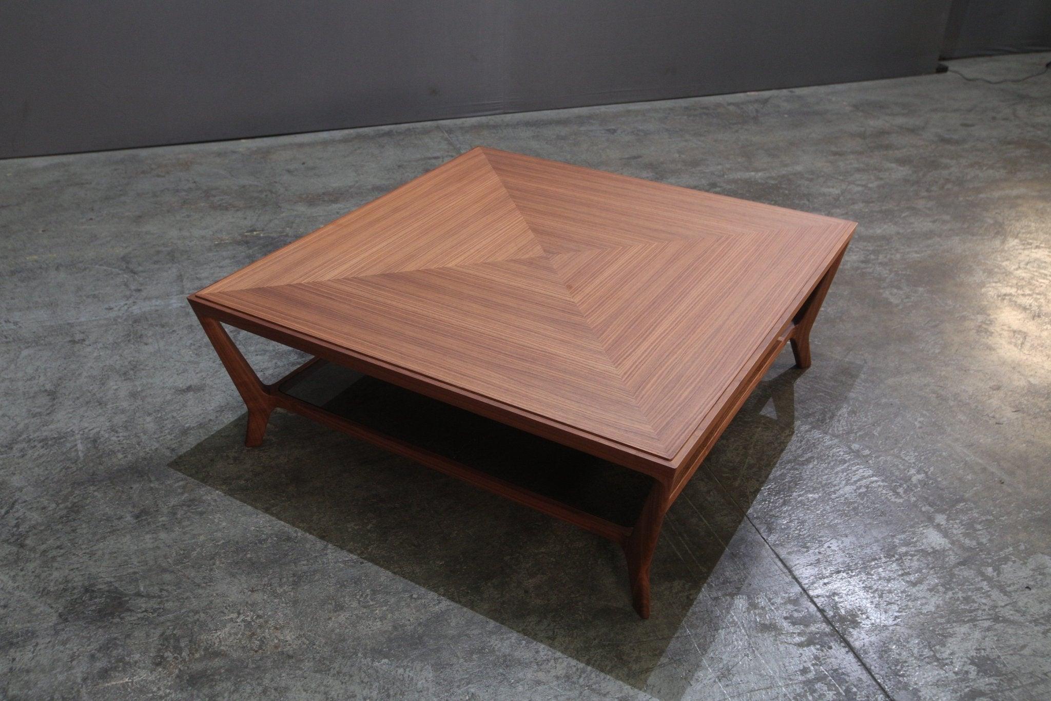 Ceccotti Coffee Table by Giorgetti en vente 2