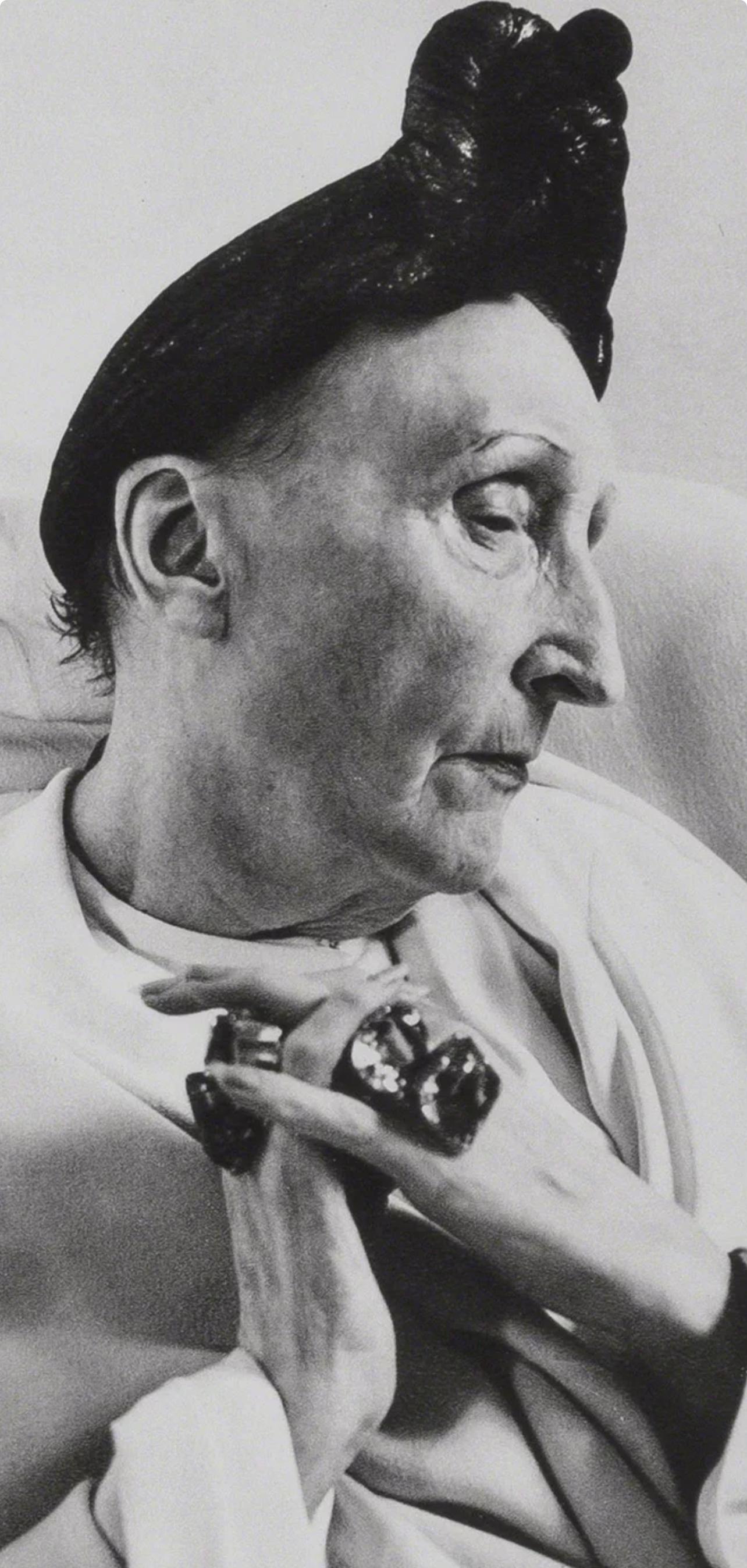 Beaton, Edith Sitwell, Cecil Beaton, Electa Editrice Portfolios (after) For Sale 1