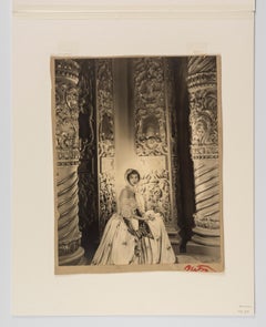 Corinne Griffith, 1930  - Cecil Beaton (Fashion Portrait Photography)