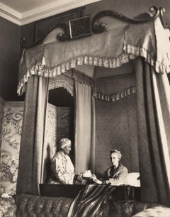 Dame Edith Sitwell at Tea, 1930 - Cecil Beaton (Portrait Photography)