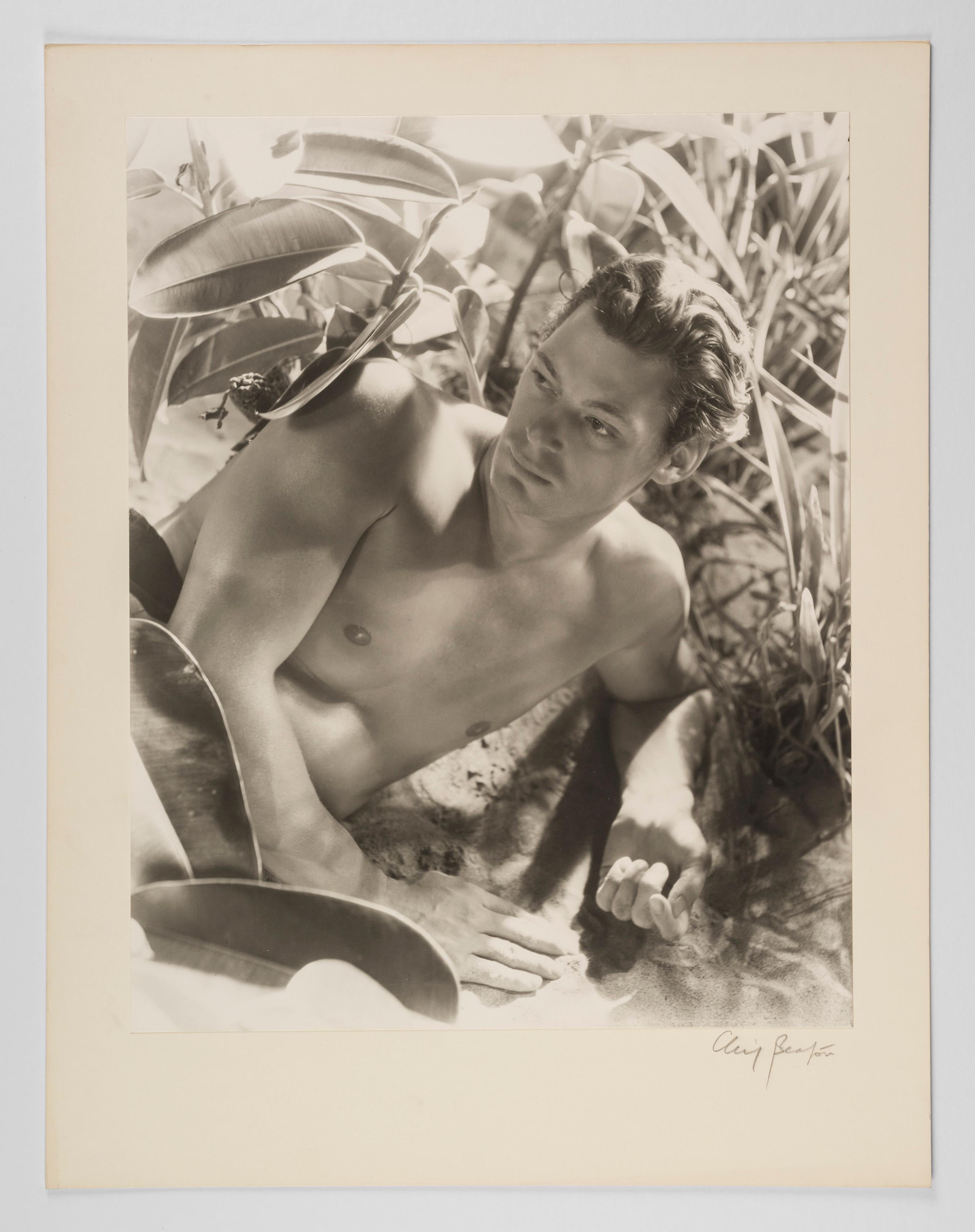Johnny Weissmuller, 1932  - Cecil Beaton (Photographie de portrait de mode) en vente 1